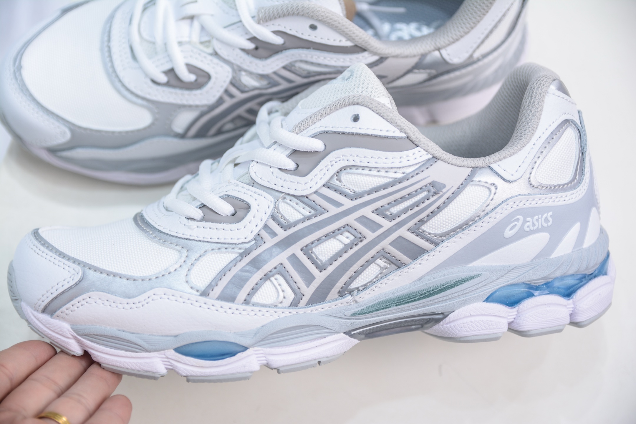 200 Asics Gel-NYC 纯原版本 亚瑟士运动休闲透气专业跑鞋 1203A280-100