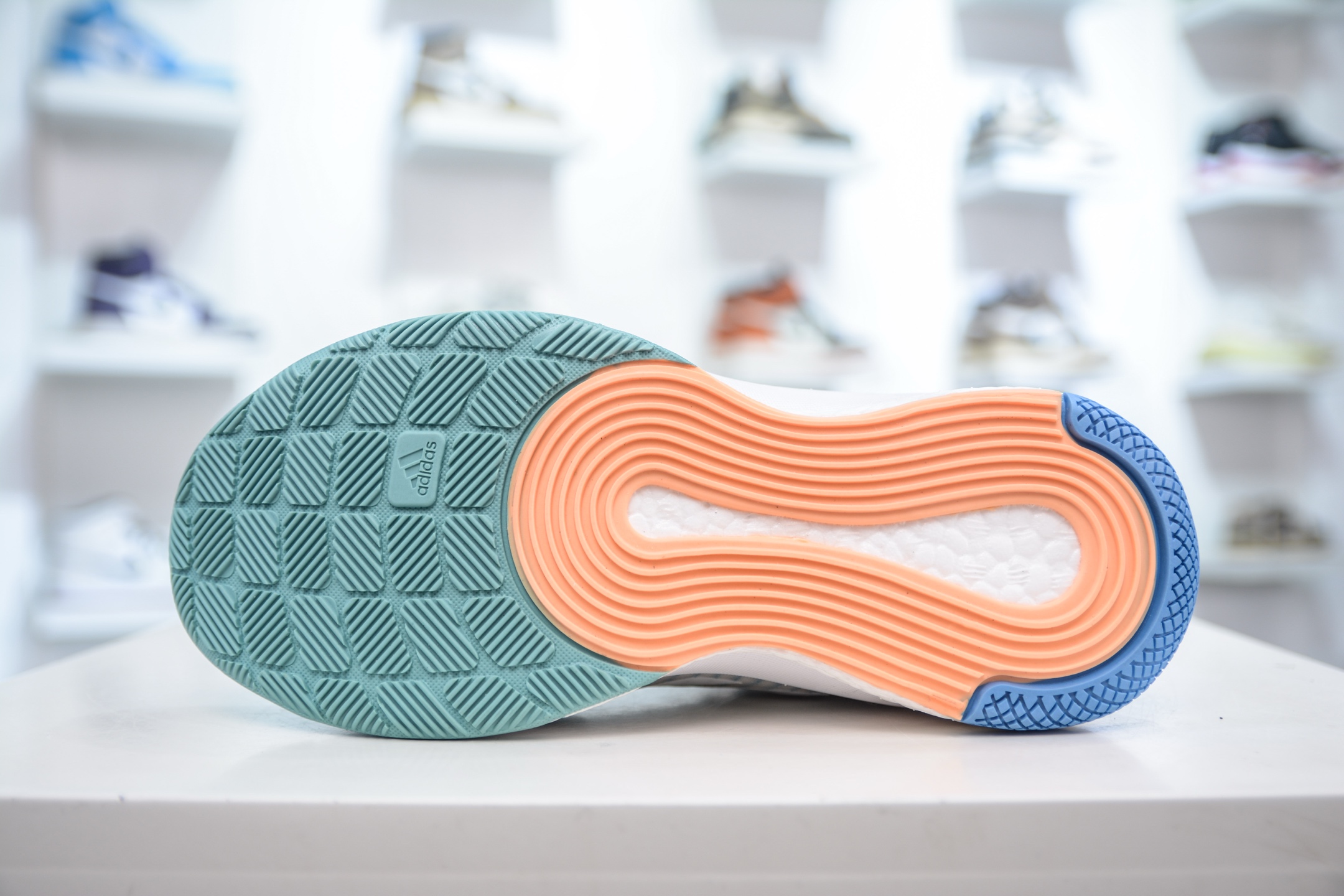 260 ADIDAS CRAZYFLIGHT MID 运动鞋记忆回弹BOOST真爆大底 运动排球鞋 GX1259