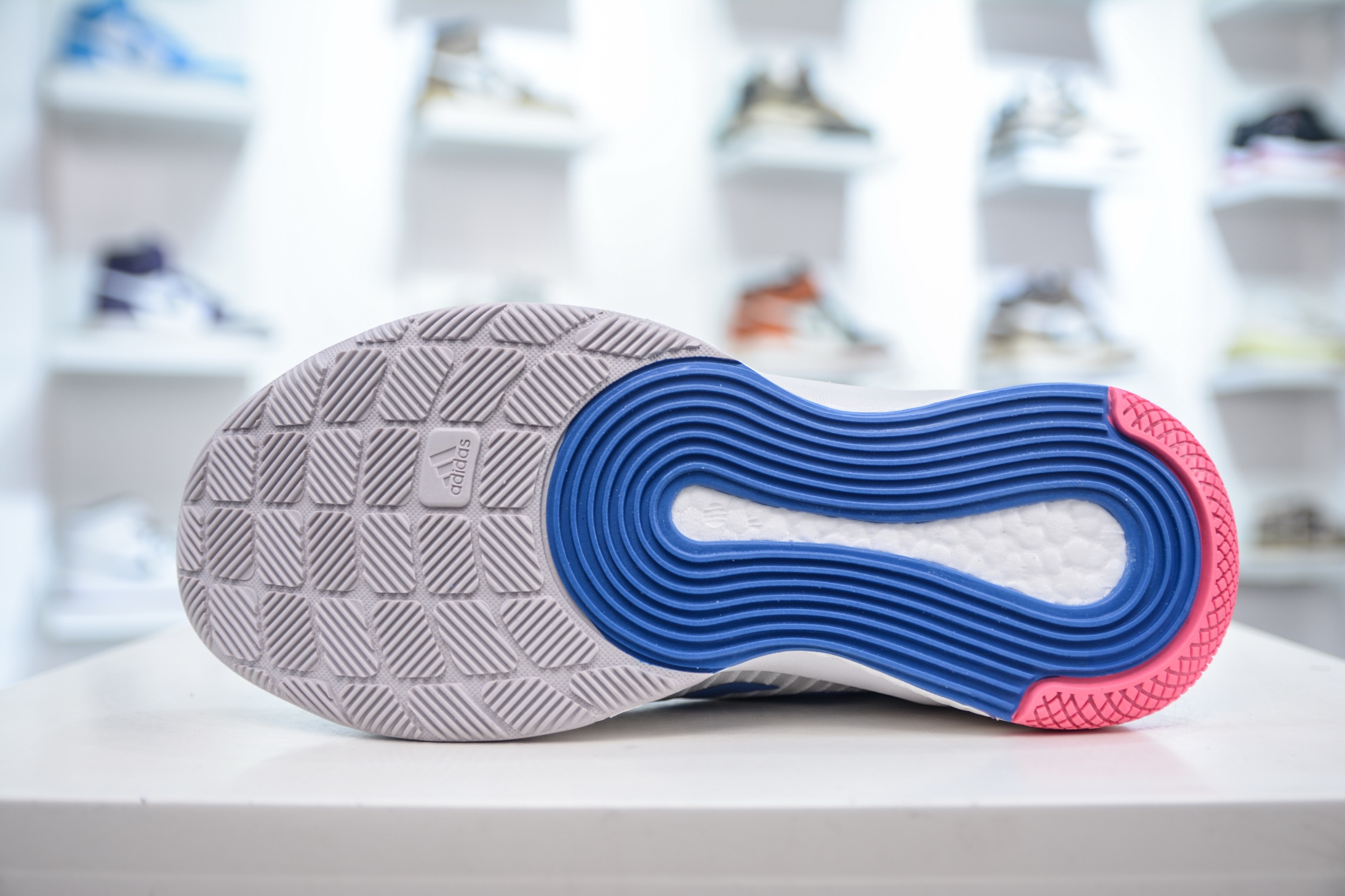 260 ADIDAS CRAZYFLIGHT MID 运动鞋记忆回弹BOOST真爆大底 运动排球鞋 GX1258
