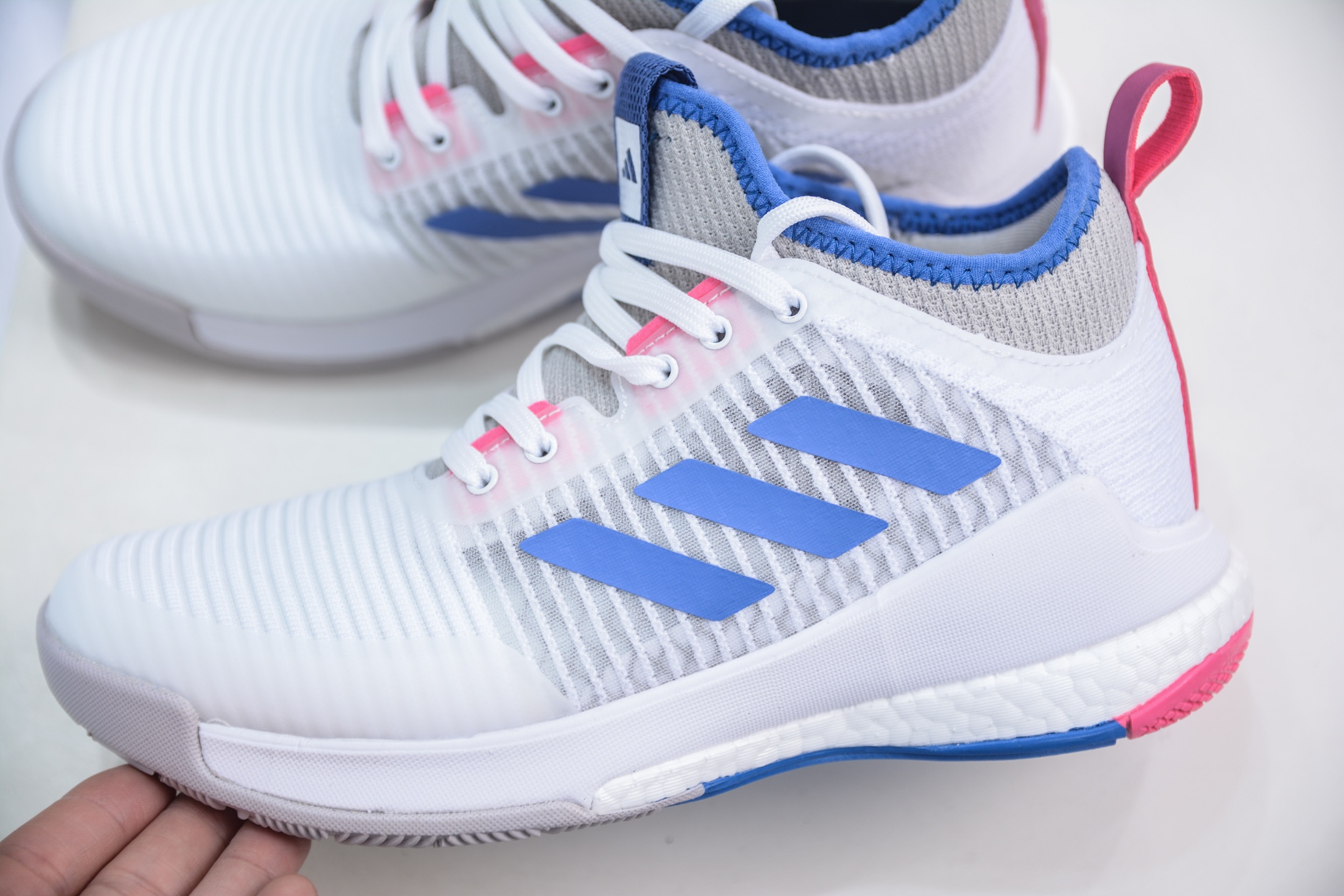 260 ADIDAS CRAZYFLIGHT MID 运动鞋记忆回弹BOOST真爆大底 运动排球鞋 GX1258