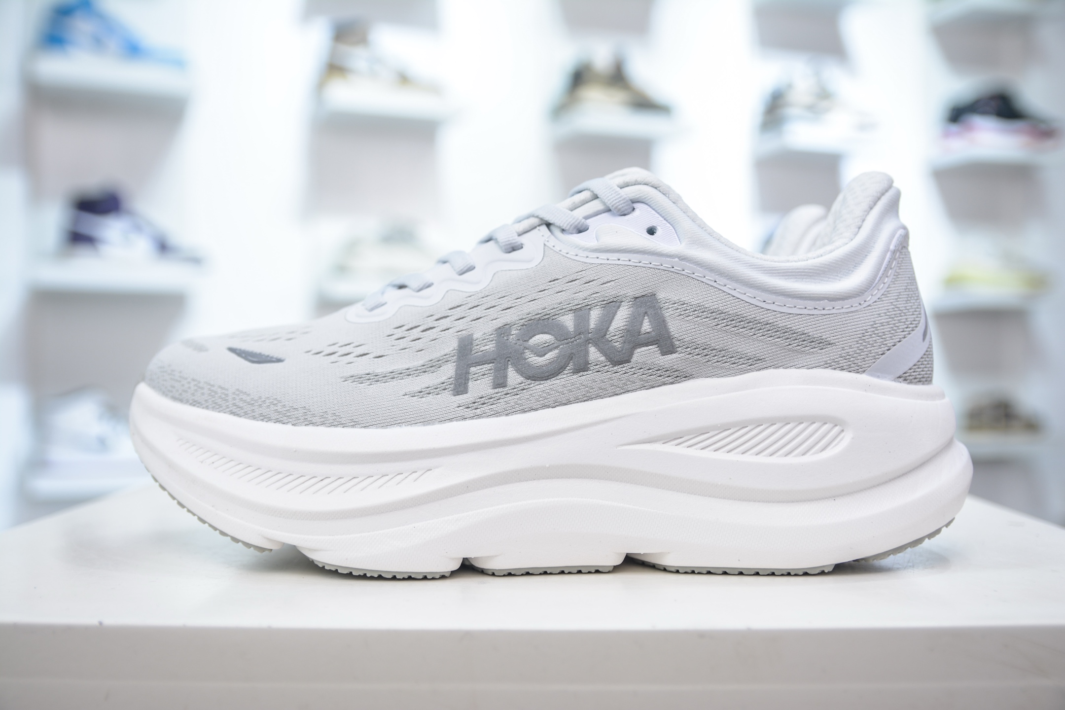 200 CS版 HOKA ONE ONE Bondi 9 WIDE 邦迪九代舒适防滑耐磨低帮休闲跑步鞋 1162012/SDSTS