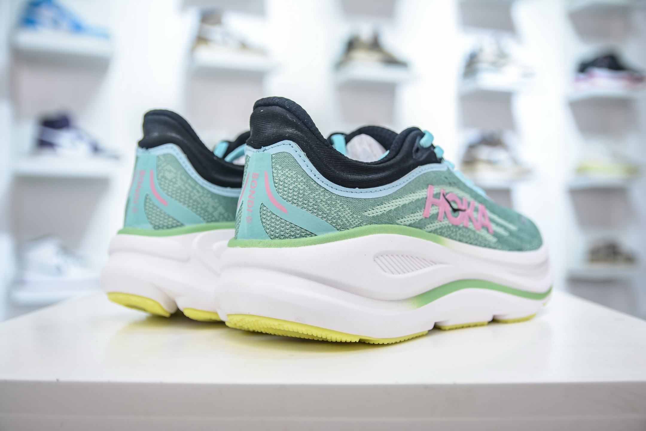 200 CS版 HOKA ONE ONE Bondi 9 WIDE 邦迪九代舒适防滑耐磨低帮休闲跑步鞋 1162011/GREN