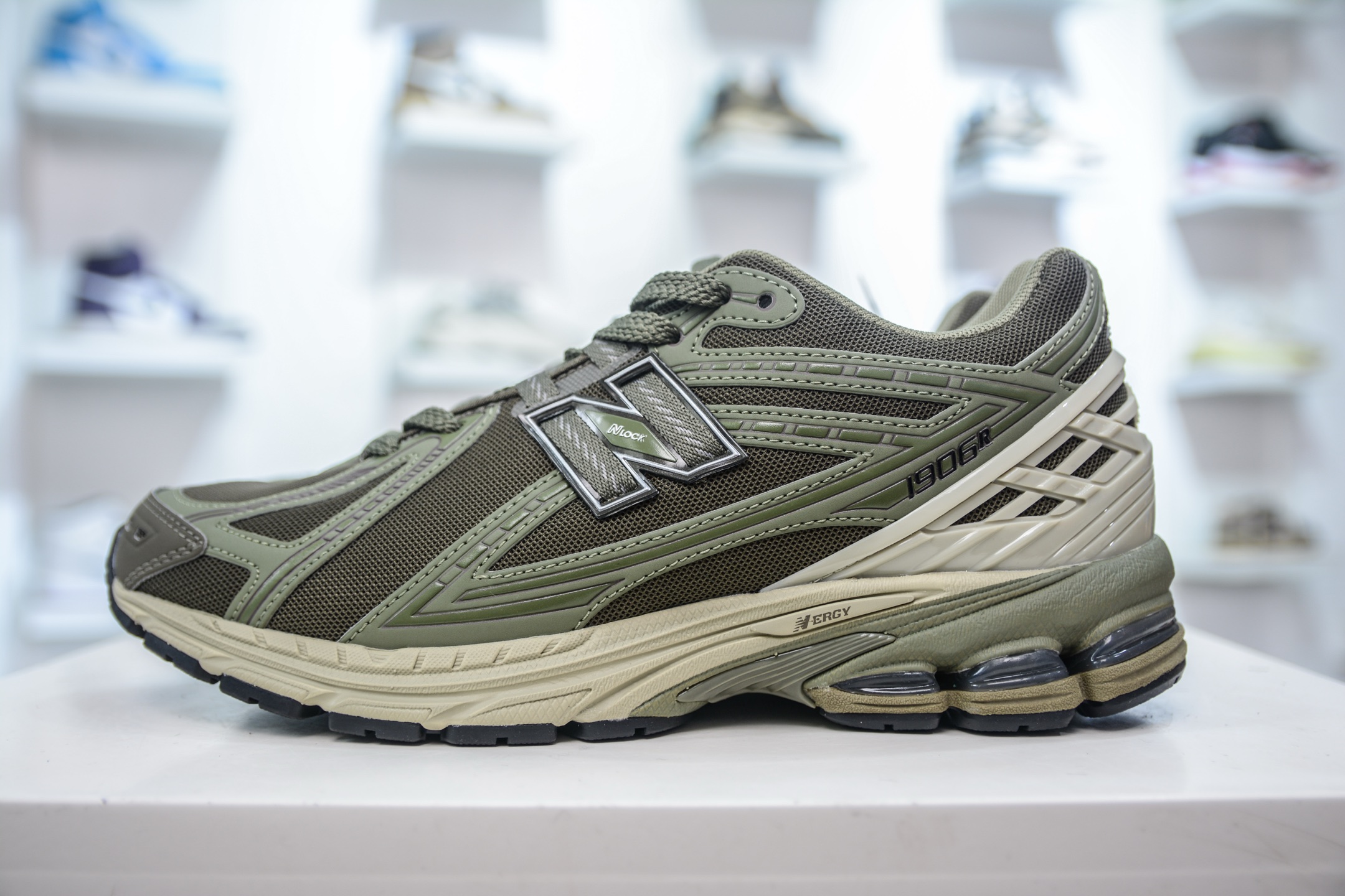 210 T版纯原 New Balance M1906R系列 复古老爹防滑耐磨低帮 跑步鞋 M1906RLO