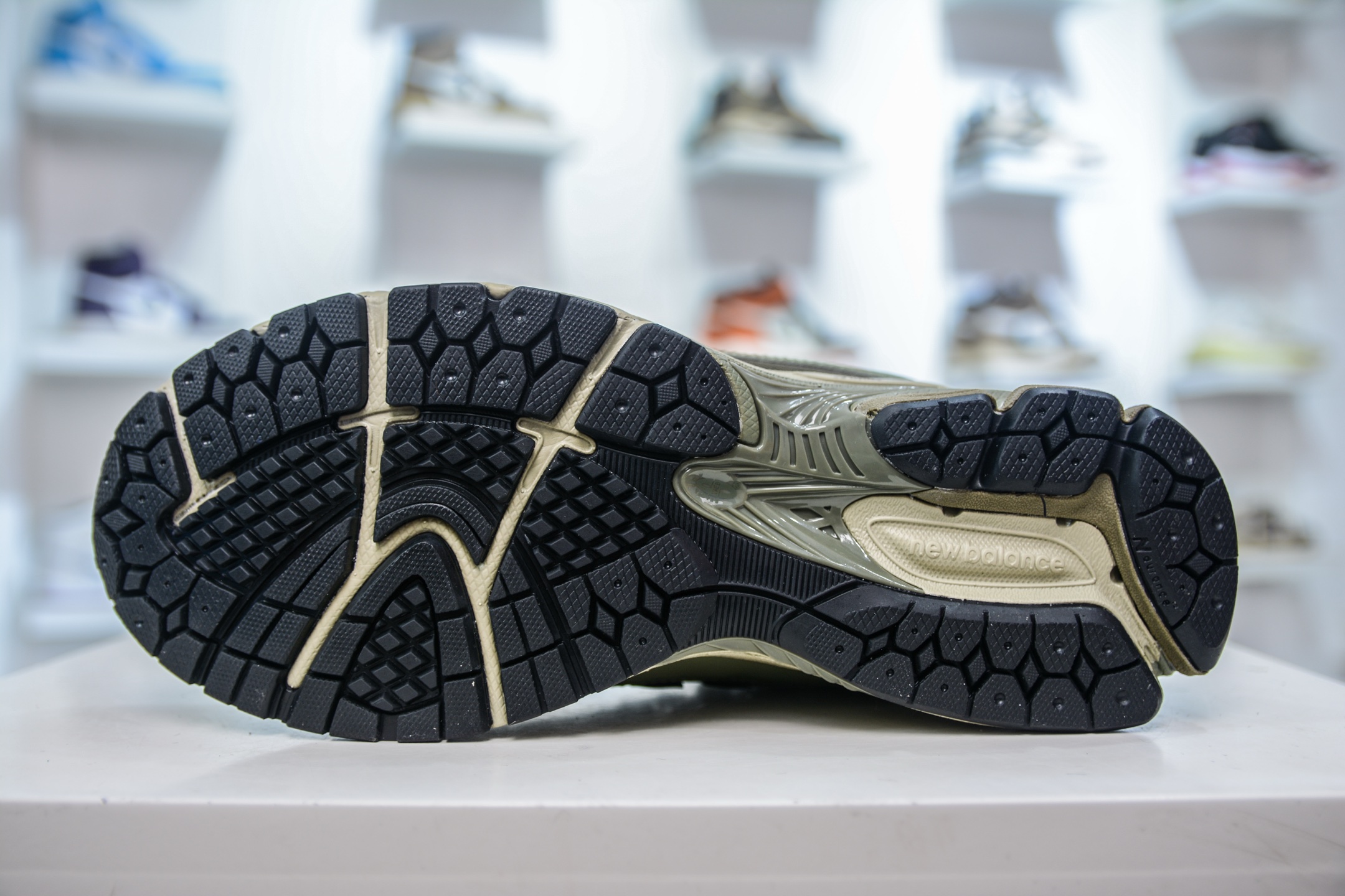 210 T版纯原 New Balance M1906R系列 复古老爹防滑耐磨低帮 跑步鞋 M1906RLO