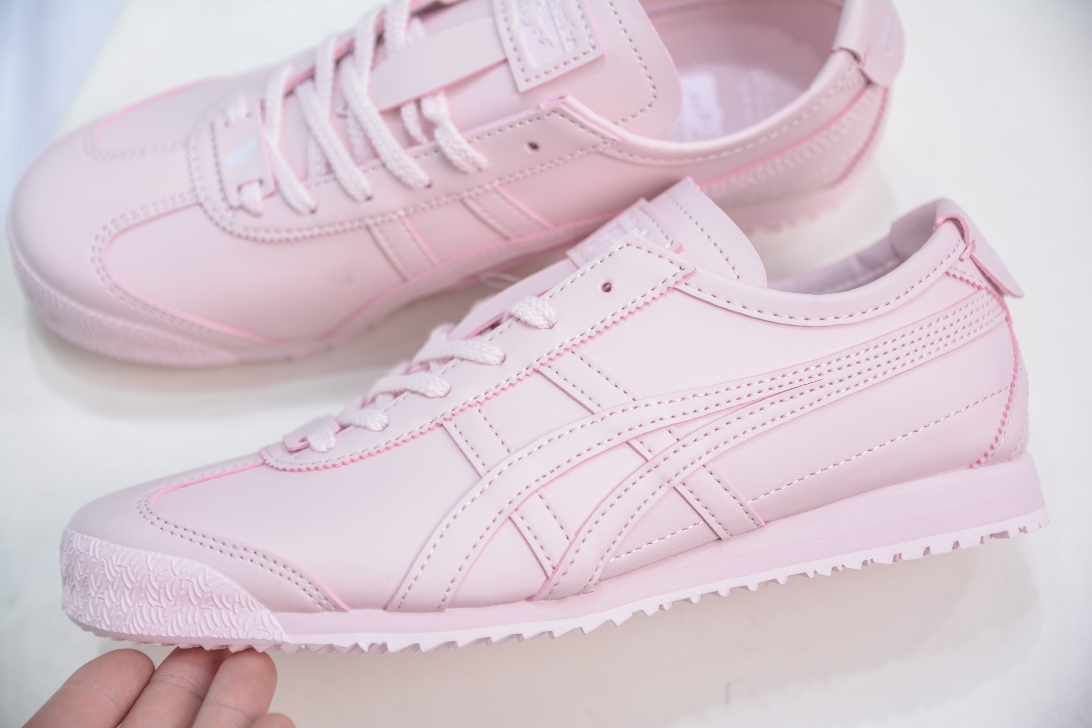 160 Onitsuka Tiger Mexico 66 SD 鬼冢虎 虎爪百搭休闲皮革慢跑鞋 1183C347-700