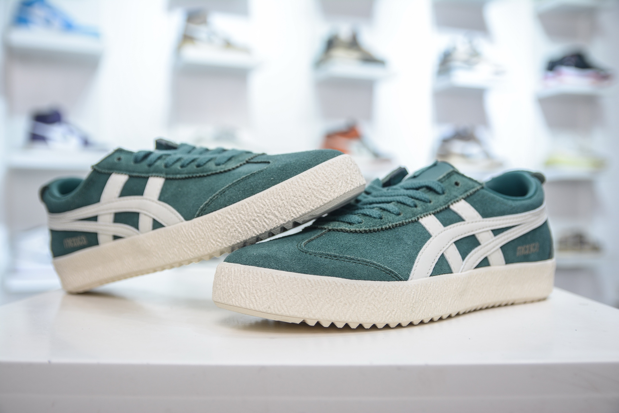 160 Onitsuka Tiger 鬼冢虎 MEXICO 66 DELEGATION 舒适百搭 防滑耐磨 低帮 板鞋 1183C344-300