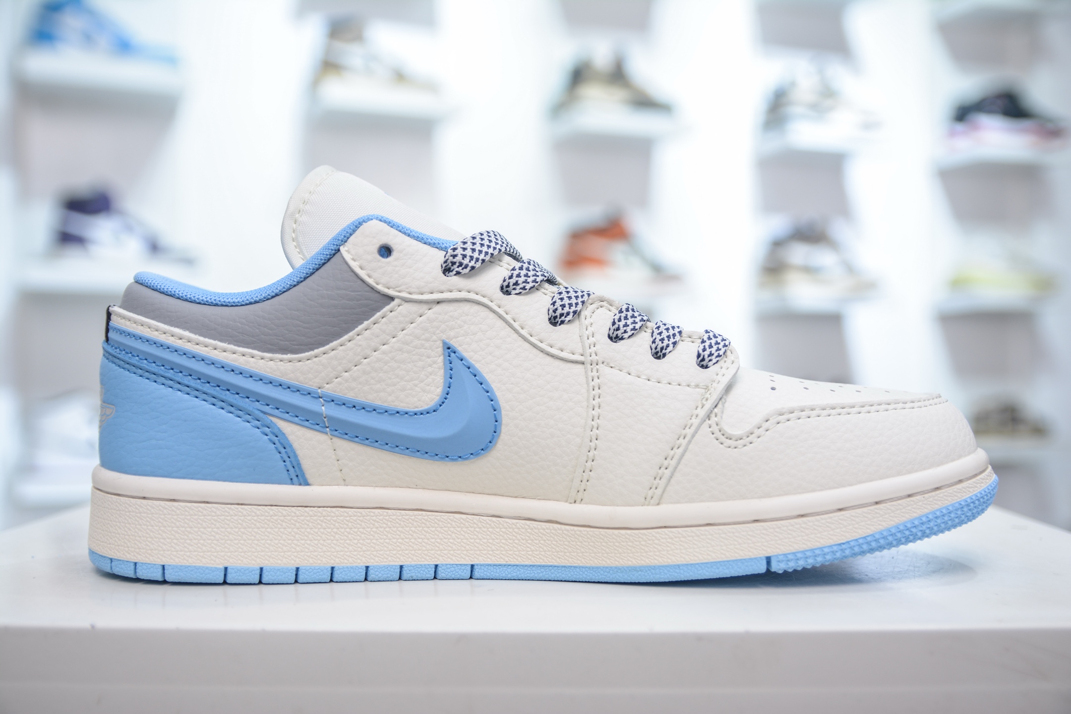 270 Air Jordan 1 Retro Low x Stussy 斯图西联名-米灰蓝立体勾 XS6086-559