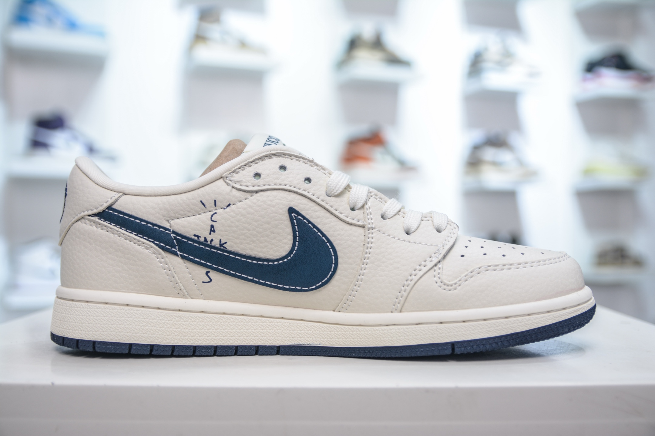 270 TS x Air Jordan x GUCCI AJ1 Low 倒钩低帮联名古驰-绿红条纹勾 XS2024-027