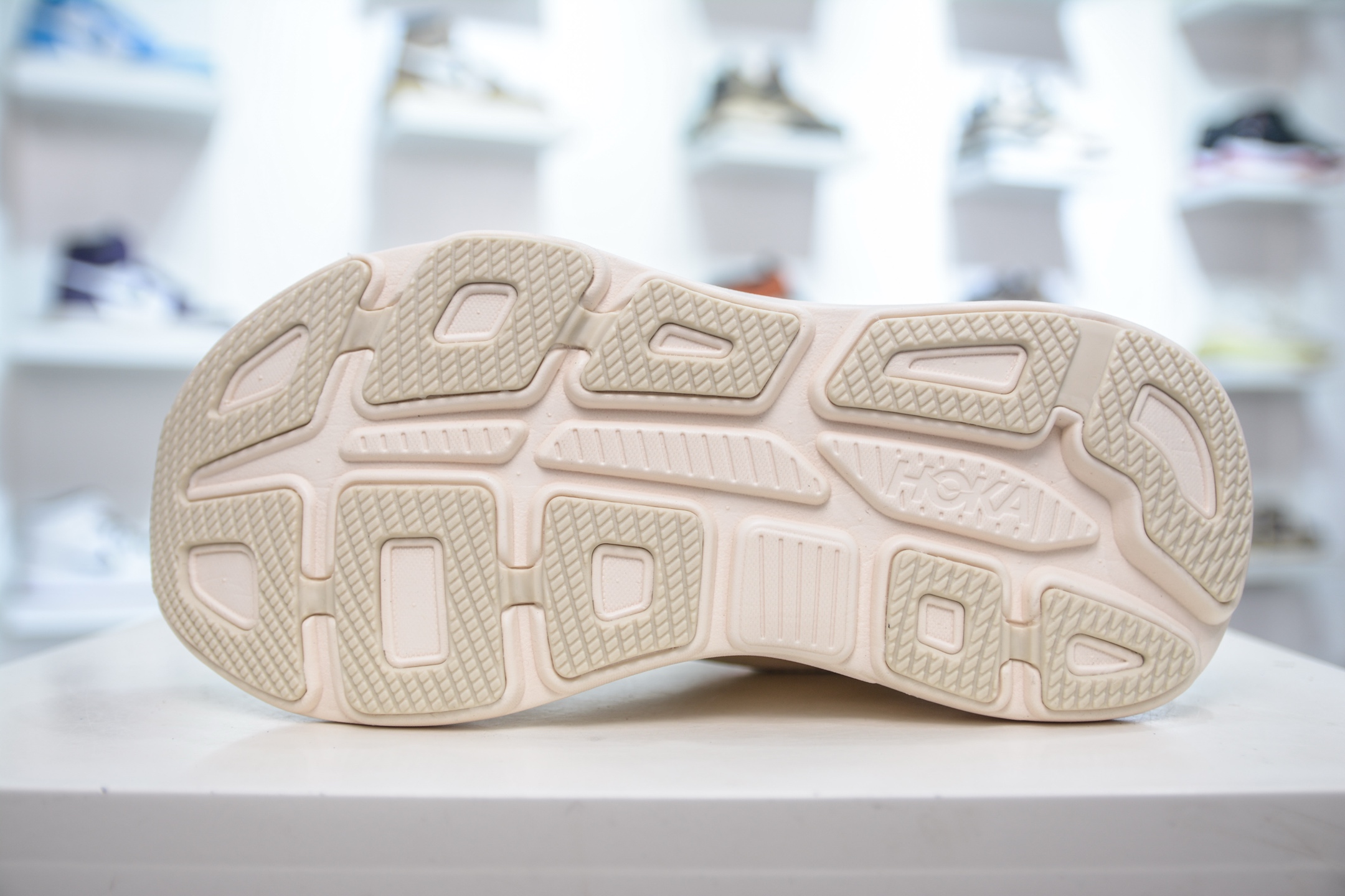 200 CS版 HOKA ONE ONE Bondi 9 WIDE 邦迪九代舒适防滑耐磨低帮休闲跑步鞋 1162014/VCH