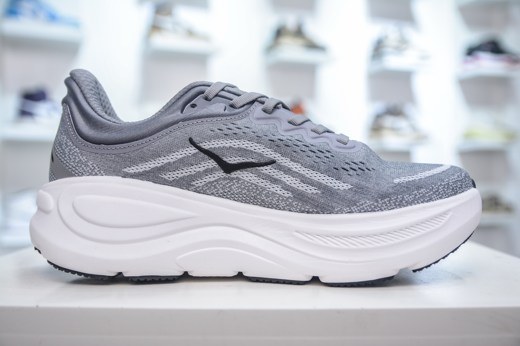 200 CS版 HOKA ONE ONE Bondi 9 WIDE 邦迪九代舒适防滑耐磨低帮休闲跑步鞋 1162011/WNCL