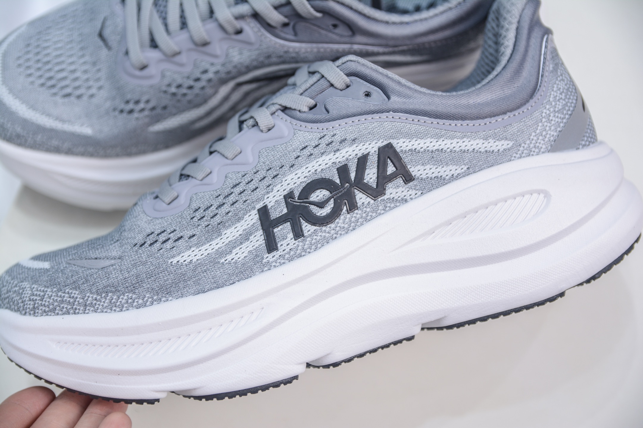 200 CS版 HOKA ONE ONE Bondi 9 WIDE 邦迪九代舒适防滑耐磨低帮休闲跑步鞋 1162011/WNCL
