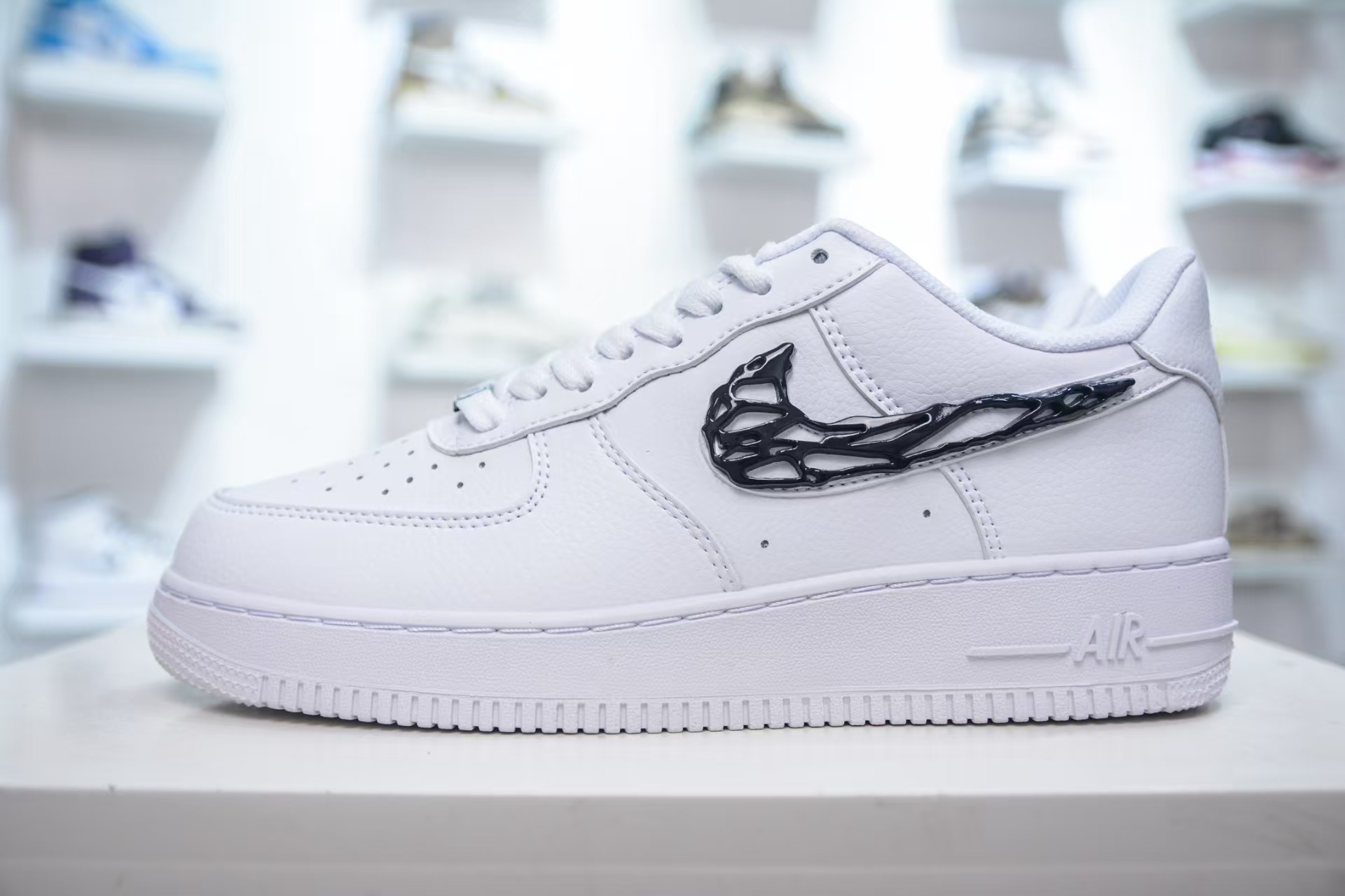 180 PB版 NK Air Force 1 Low '07 空军一号低帮经典板鞋 毒液液态金属白黑 IF1686-101