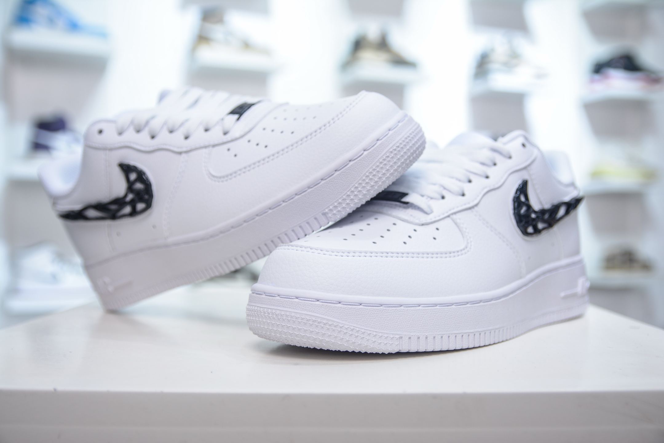 180 PB版 NK Air Force 1 Low '07 空军一号低帮经典板鞋 毒液液态金属白黑 IF1686-101