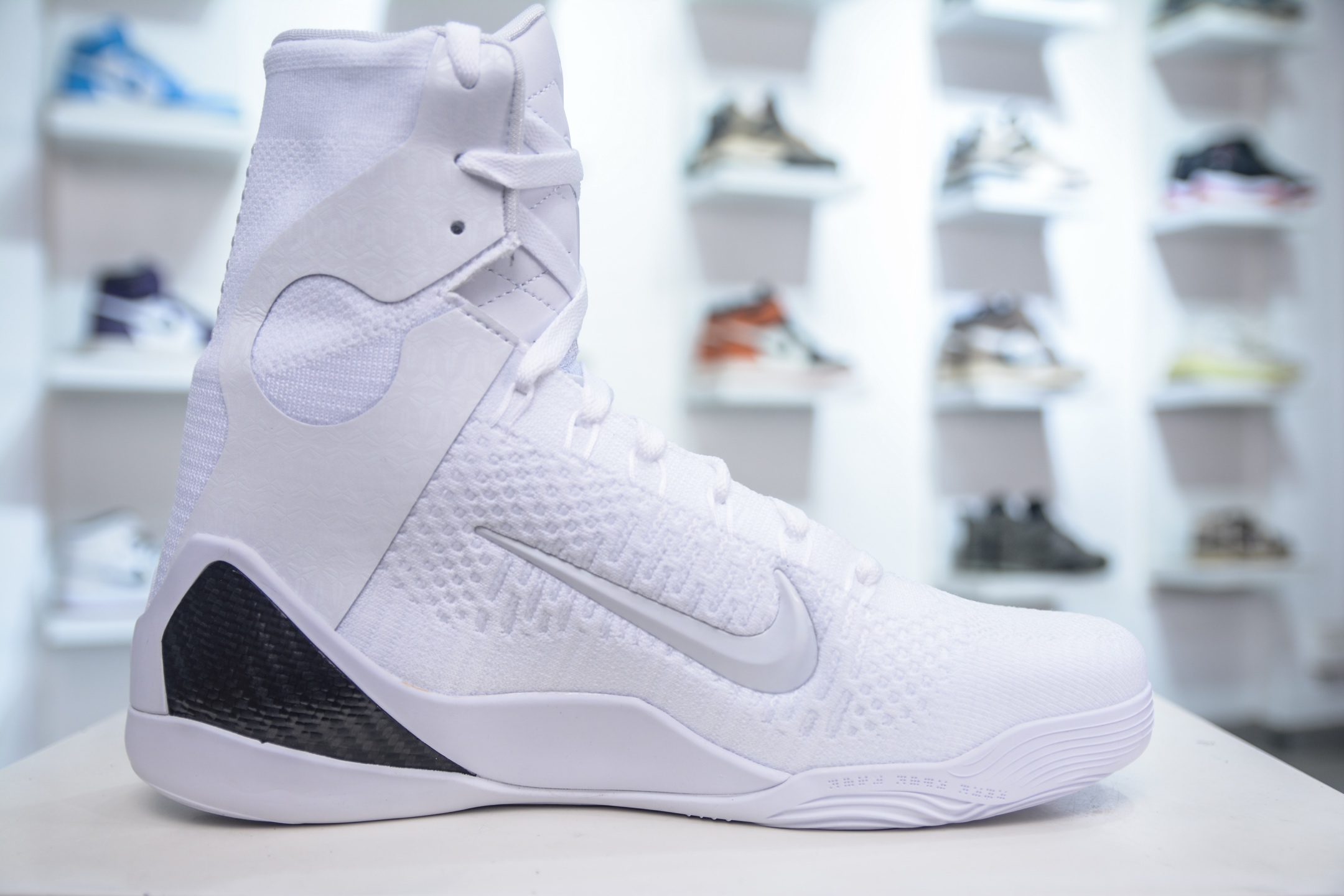 380 NK Kobe 9 Elite Protro ”Halo” 白黑 2025曼巴年重磅新品 灭世纯原 FZ7335-100