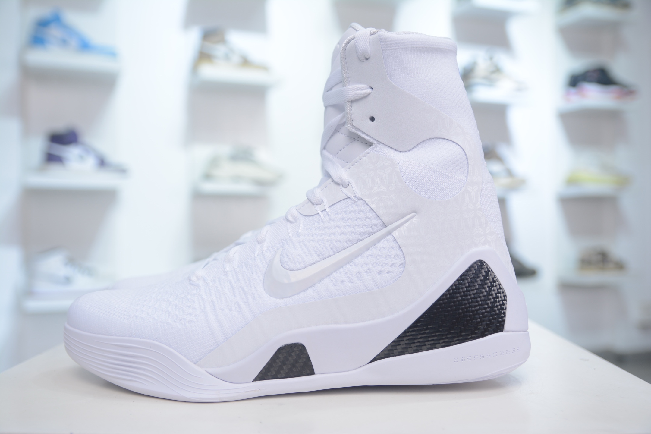 380 NK Kobe 9 Elite Protro ”Halo” 白黑 2025曼巴年重磅新品 灭世纯原 FZ7335-100