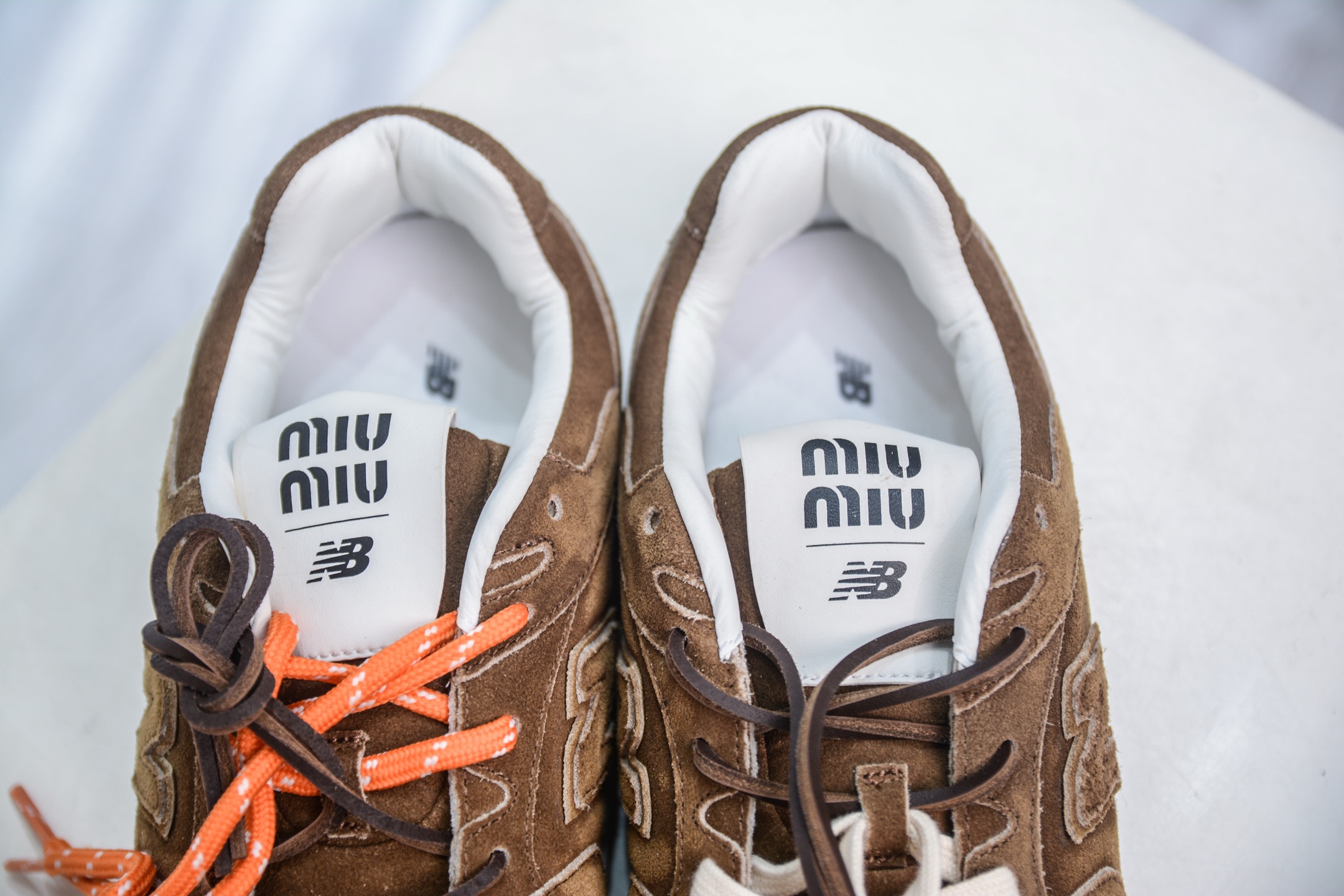 M版纯原 MiuMiu x New Balance 530系列 意大利奢侈品牌/缪缪联名款低帮经典复古休闲运动慢跑