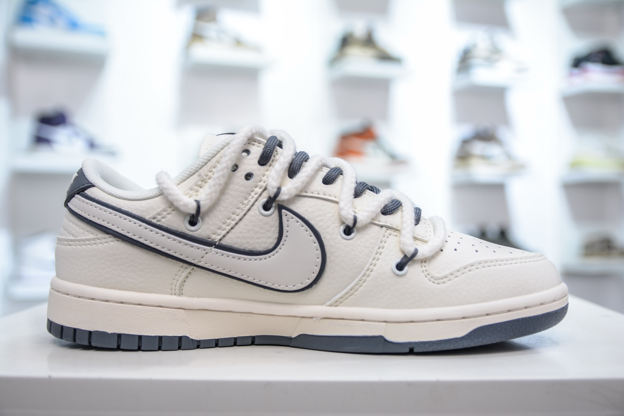 300 Nike SB Dunk Low x Supreme SUP联名-米白白勾绑带 YX5066-258