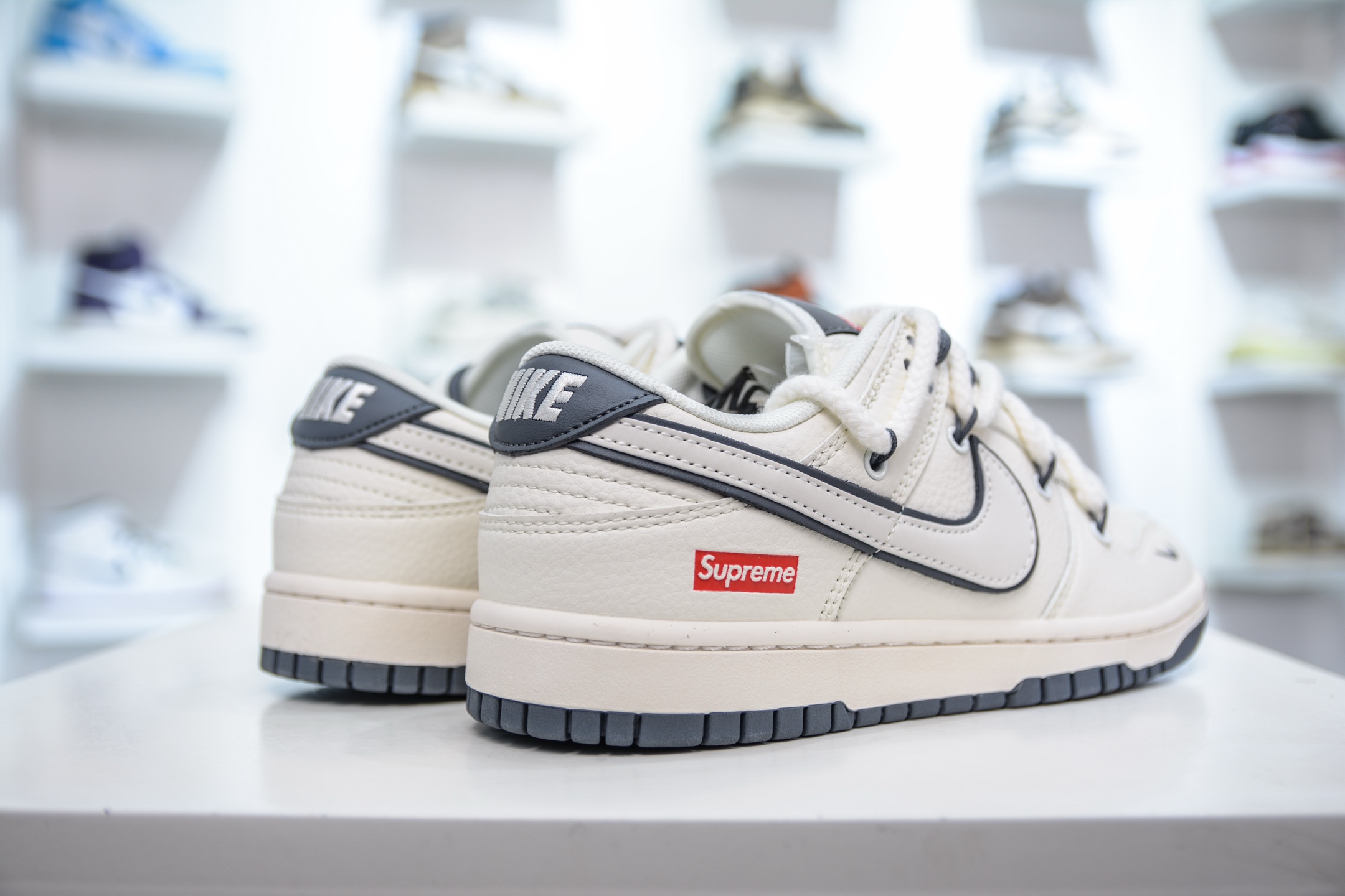 300 Nike SB Dunk Low x Supreme SUP联名-米白白勾绑带 YX5066-258