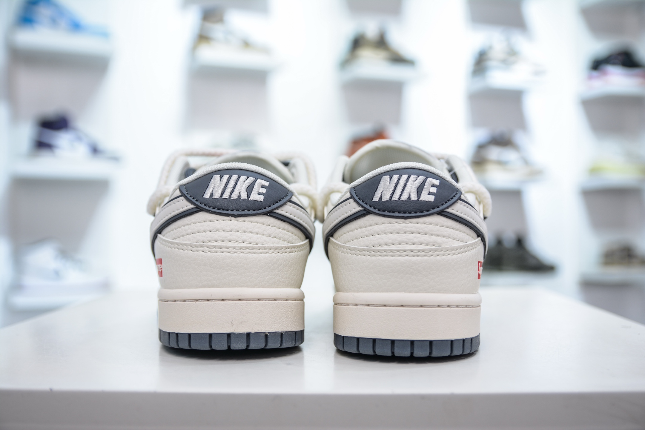 300 Nike SB Dunk Low x Supreme SUP联名-米白白勾绑带 YX5066-258