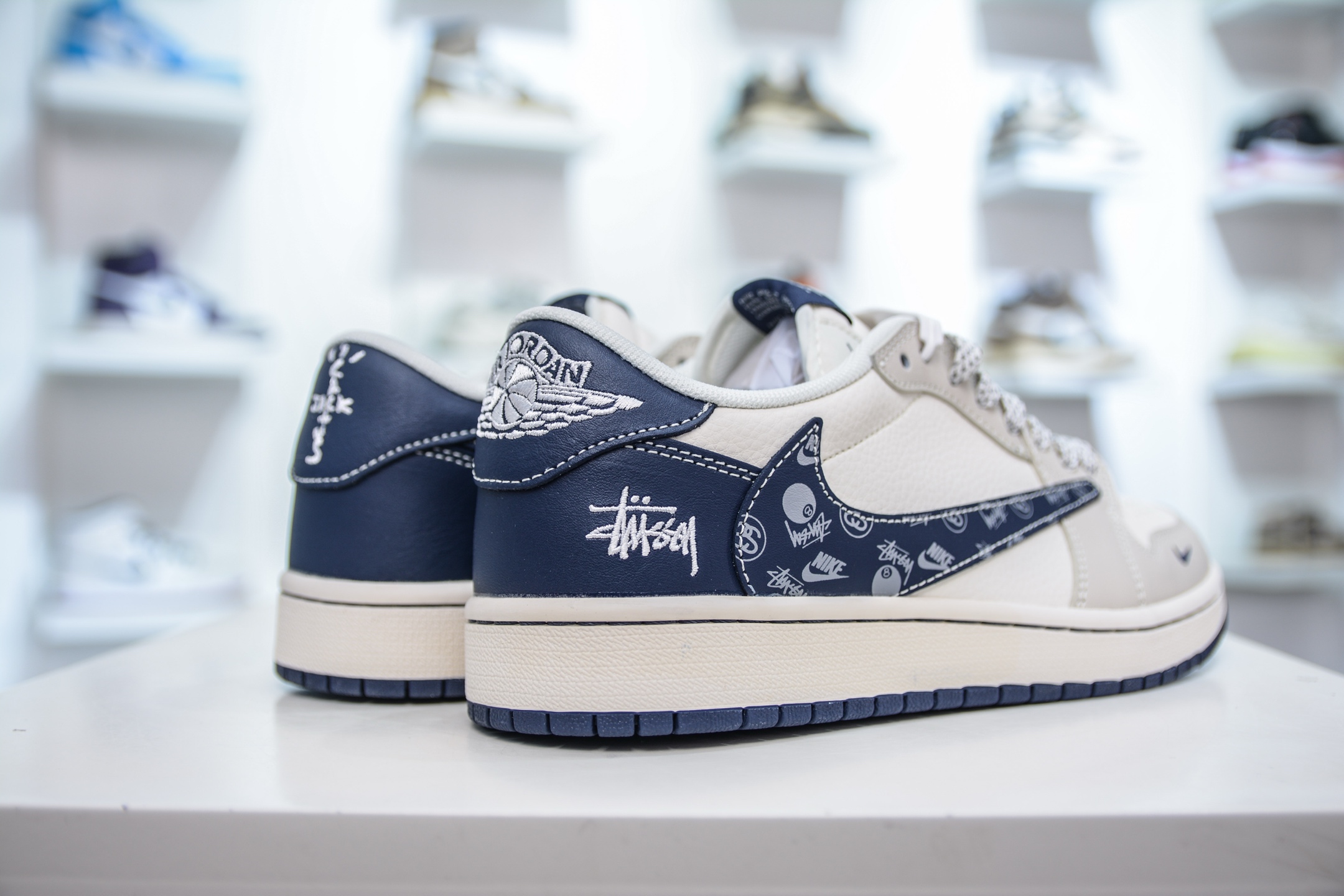 270 TS x Air Jordan x Stussy AJ1 Low 倒钩低帮联名斯图西-米蓝花勾 JJ2508-551