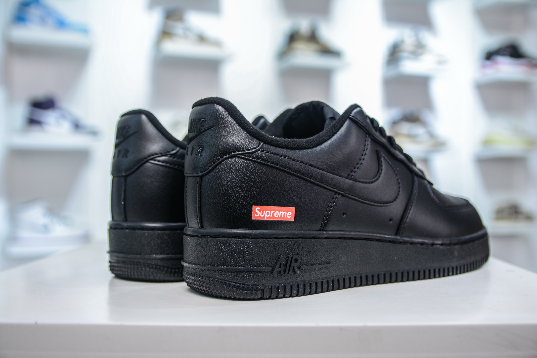 180 价格下调 多版本供应 PB版 Supreme X NK AIR Force 1 Low 空军一号联名 黑红 CU9225-001-Chinese UA Cheap High Quatity Brand Clothes Bags handbags Sneakers wholesale wholesaler seller from China Factory suppliers Fashion Clothing Shoes best Quality Beautiful Price 180 价格下调 多版本供应 PB版 Supreme X NK AIR Force 1 Low 空军一号联名 黑红 CU9225-001