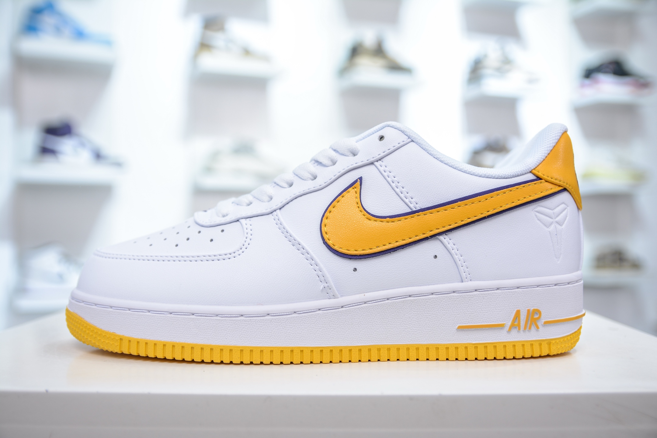 180 PB版 NK Air Force 1′07 Low 空军一号低帮百搭休闲运动板鞋 科比限定 白金 FZ1151-100