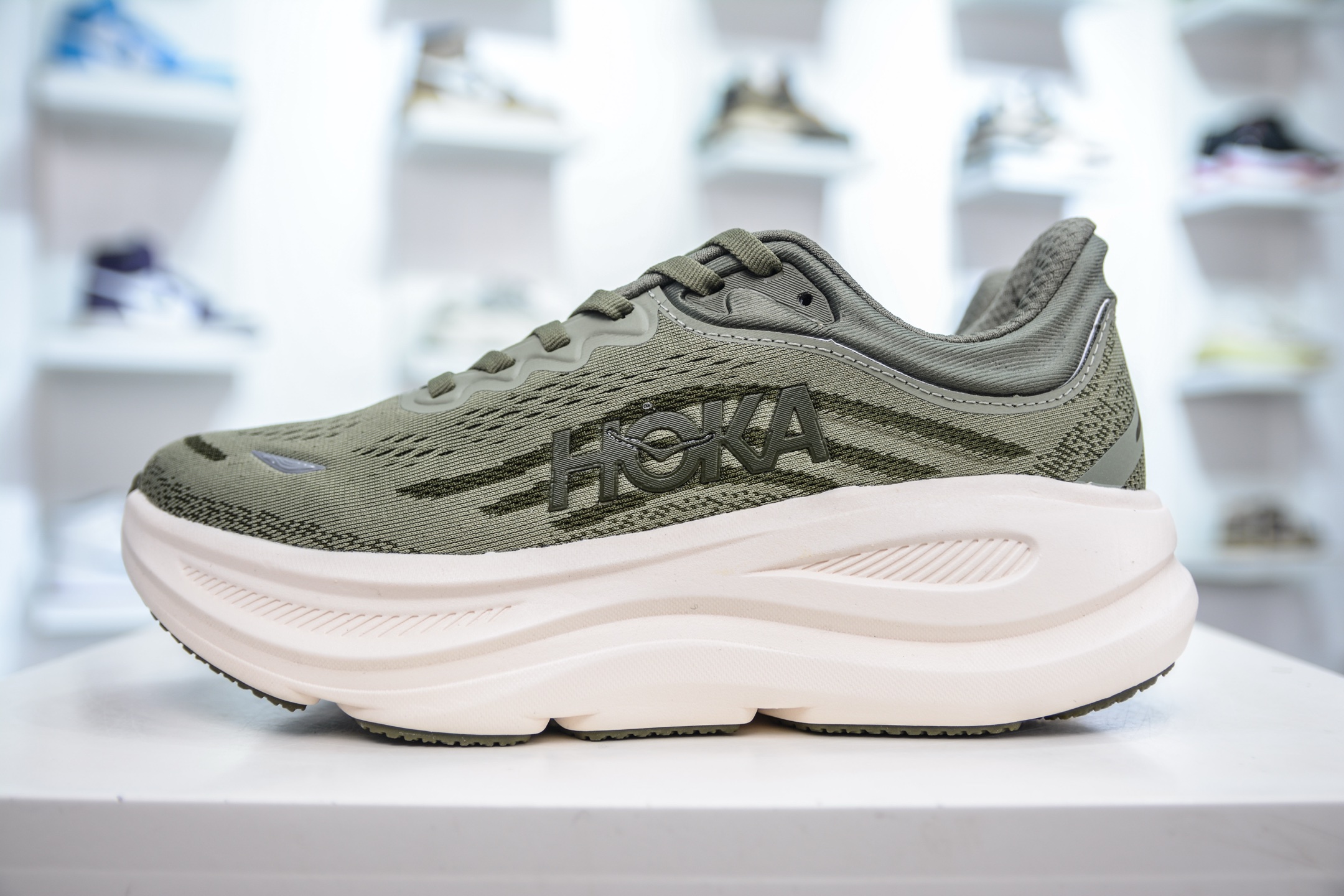 200 CS版 HOKA ONE ONE Bondi 9 WIDE 邦迪九代舒适防滑耐磨低帮休闲跑步鞋 1162011/SSSC