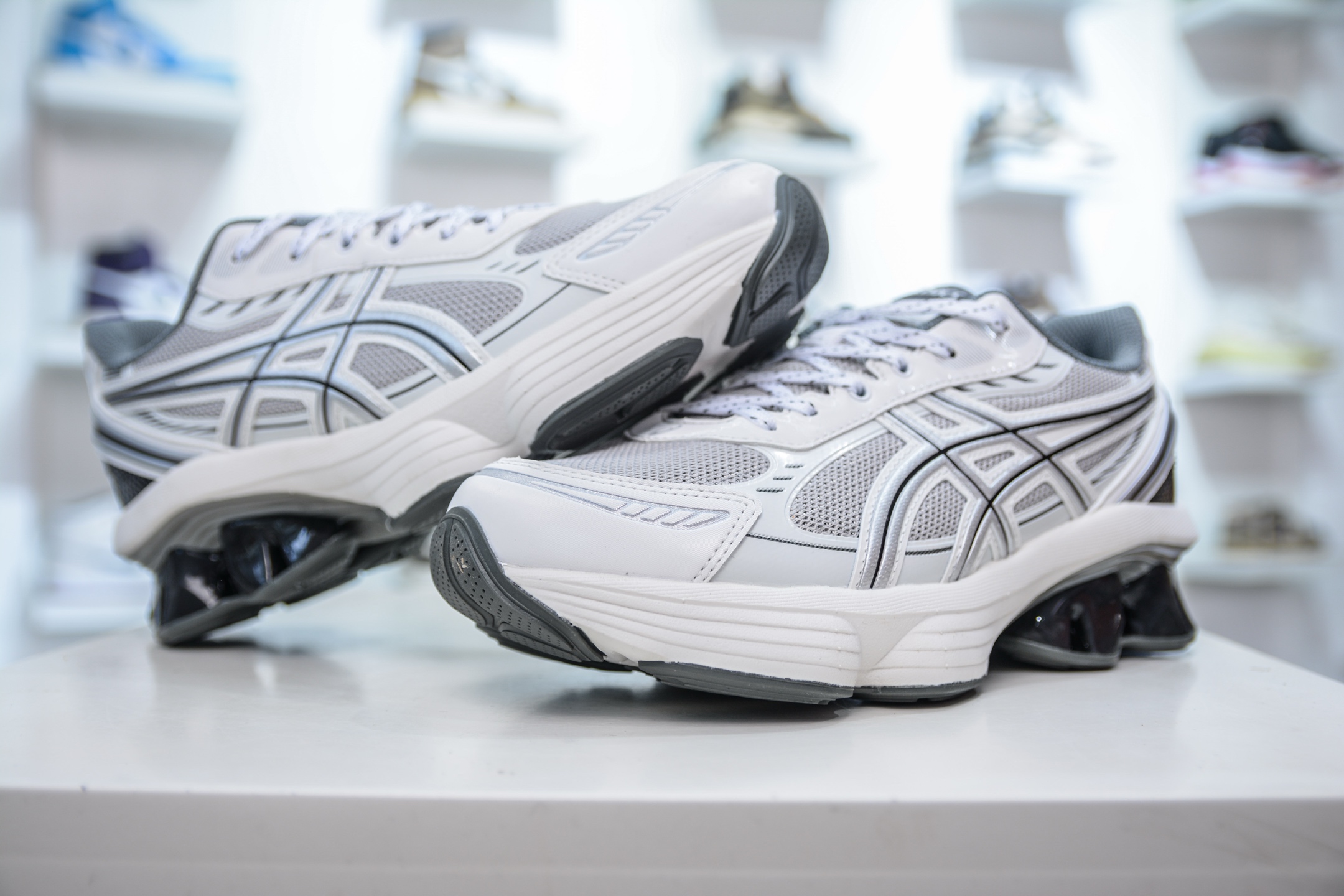 Asics Gel-Kinetic Fluent 亚瑟士运动休闲透气专业跑鞋 1203A591-101