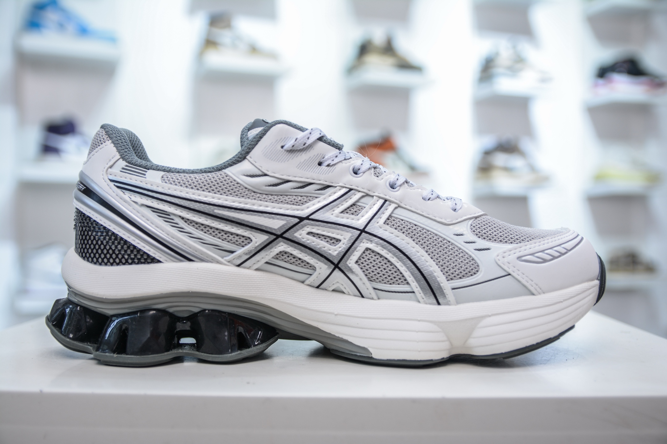 Asics Gel-Kinetic Fluent 亚瑟士运动休闲透气专业跑鞋 1203A591-101