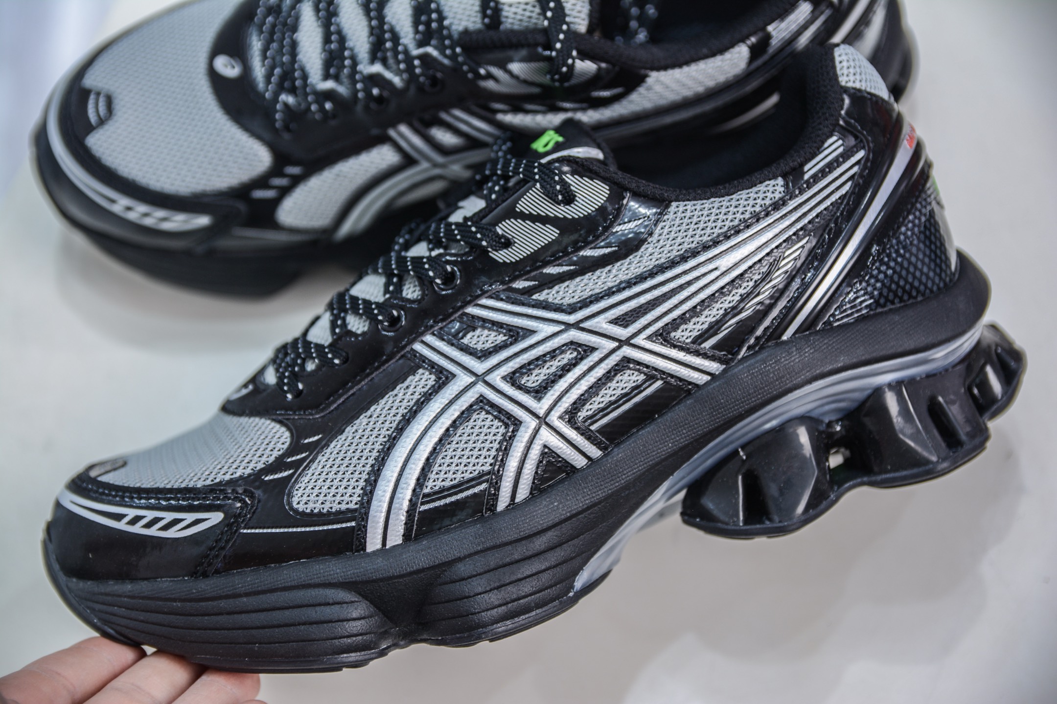 Asics Gel-Kinetic Fluent 亚瑟士运动休闲透气专业跑鞋 1203A799-021