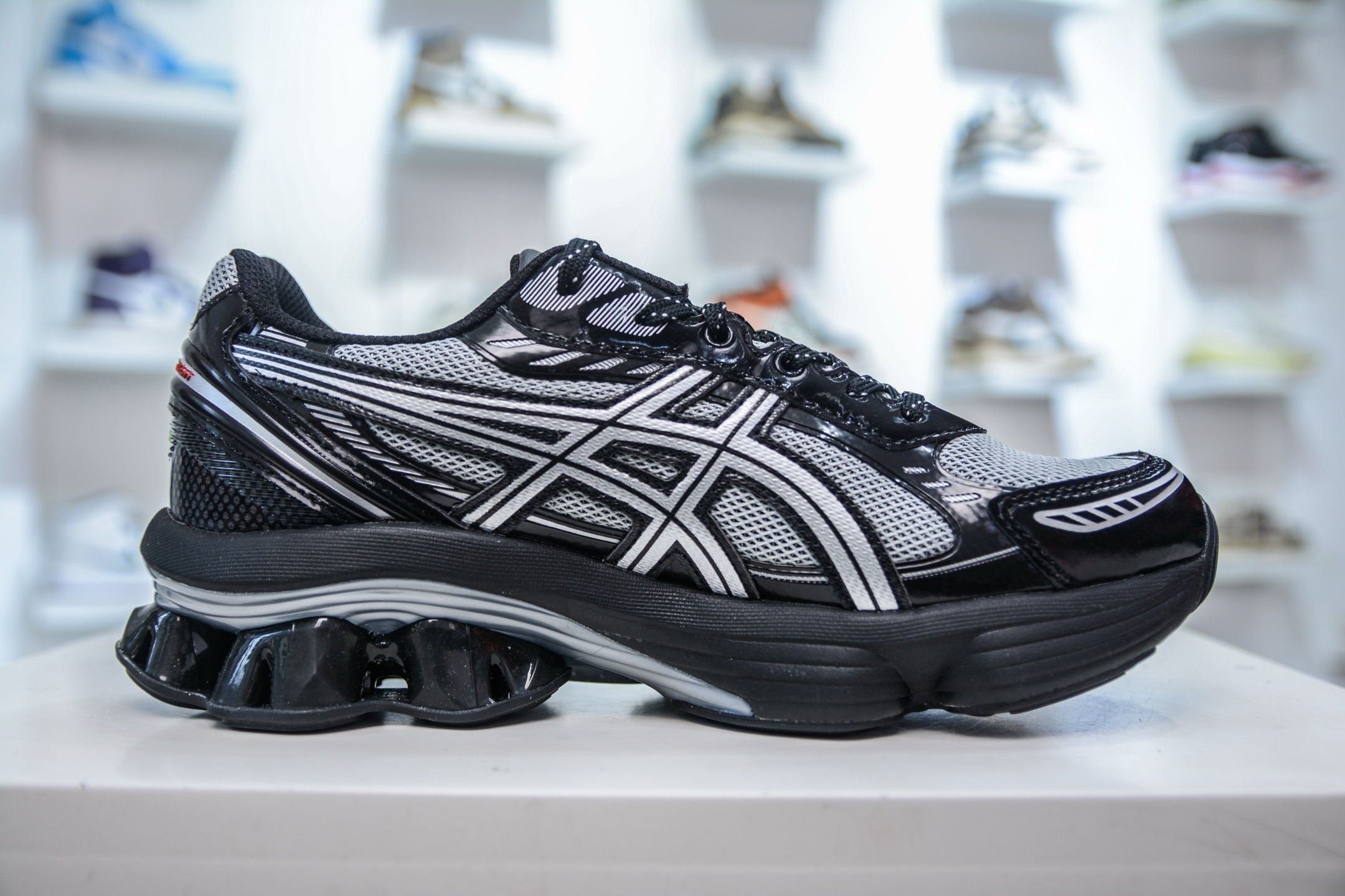 Asics Gel-Kinetic Fluent 亚瑟士运动休闲透气专业跑鞋 1203A799-021