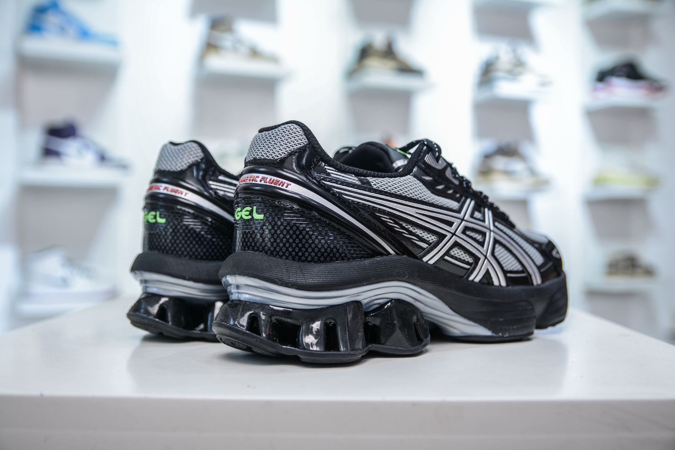 Asics Gel-Kinetic Fluent 亚瑟士运动休闲透气专业跑鞋 1203A799-021