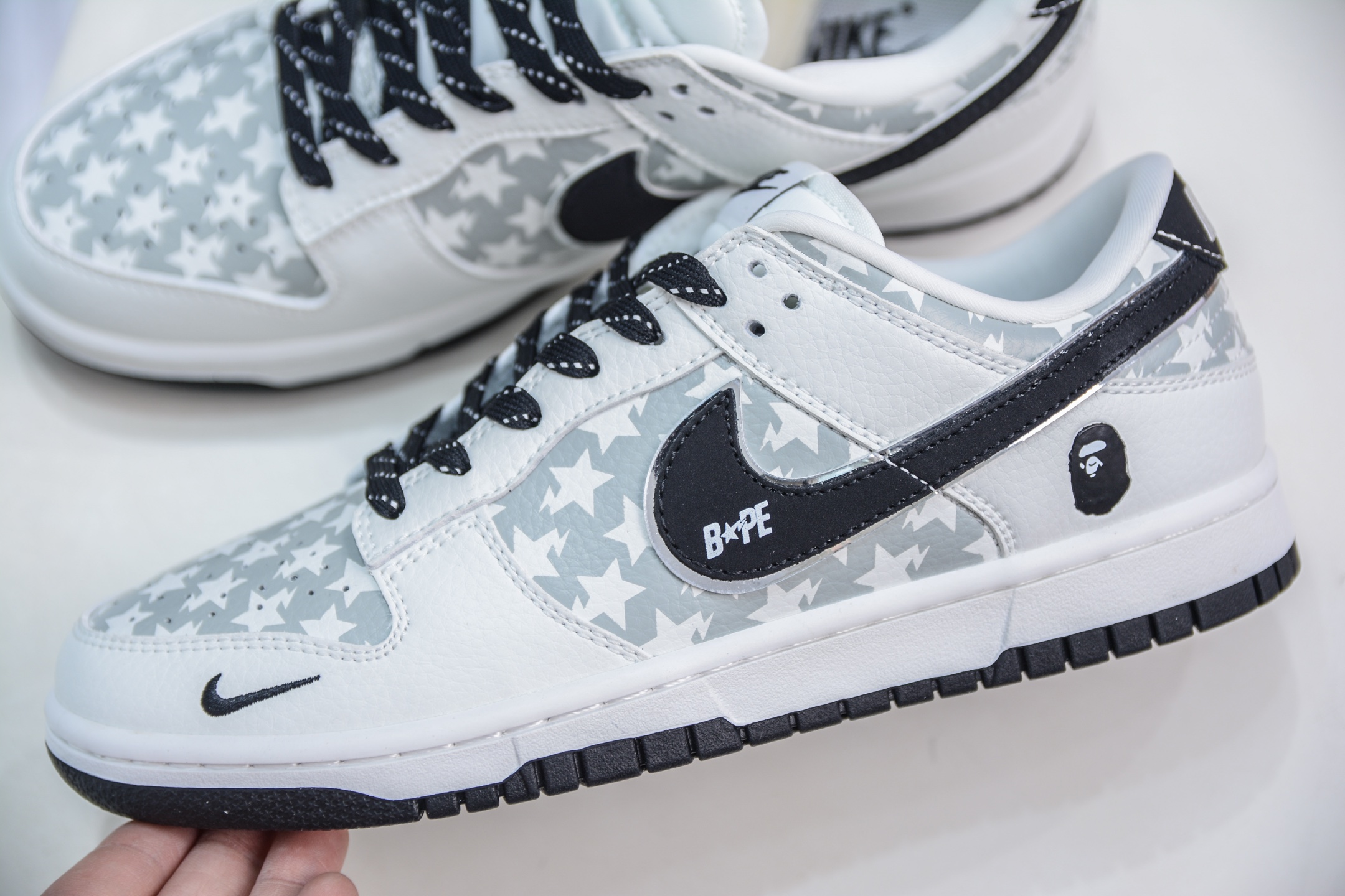 Nike SB Dunk Low x BAPE 猿人头联名-五角星黑勾 CS1688-104