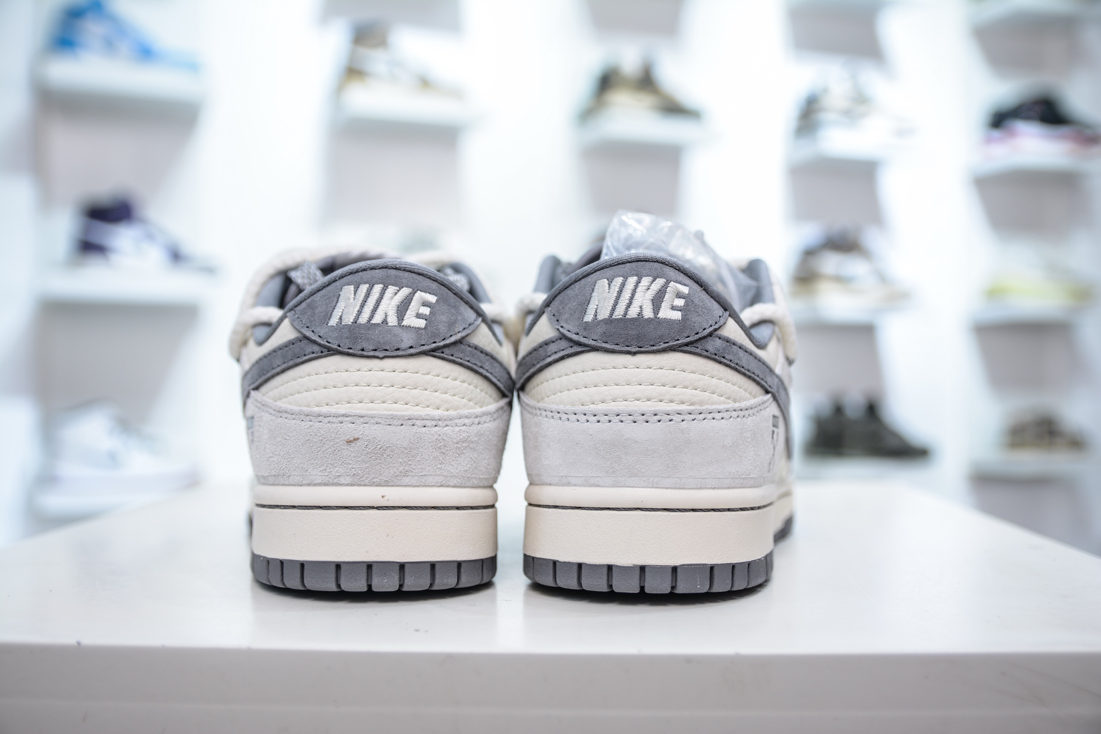 Nike SB Dunk Low x Off-White OW联名-白灰绑带字幕灰勾 YX5066-223