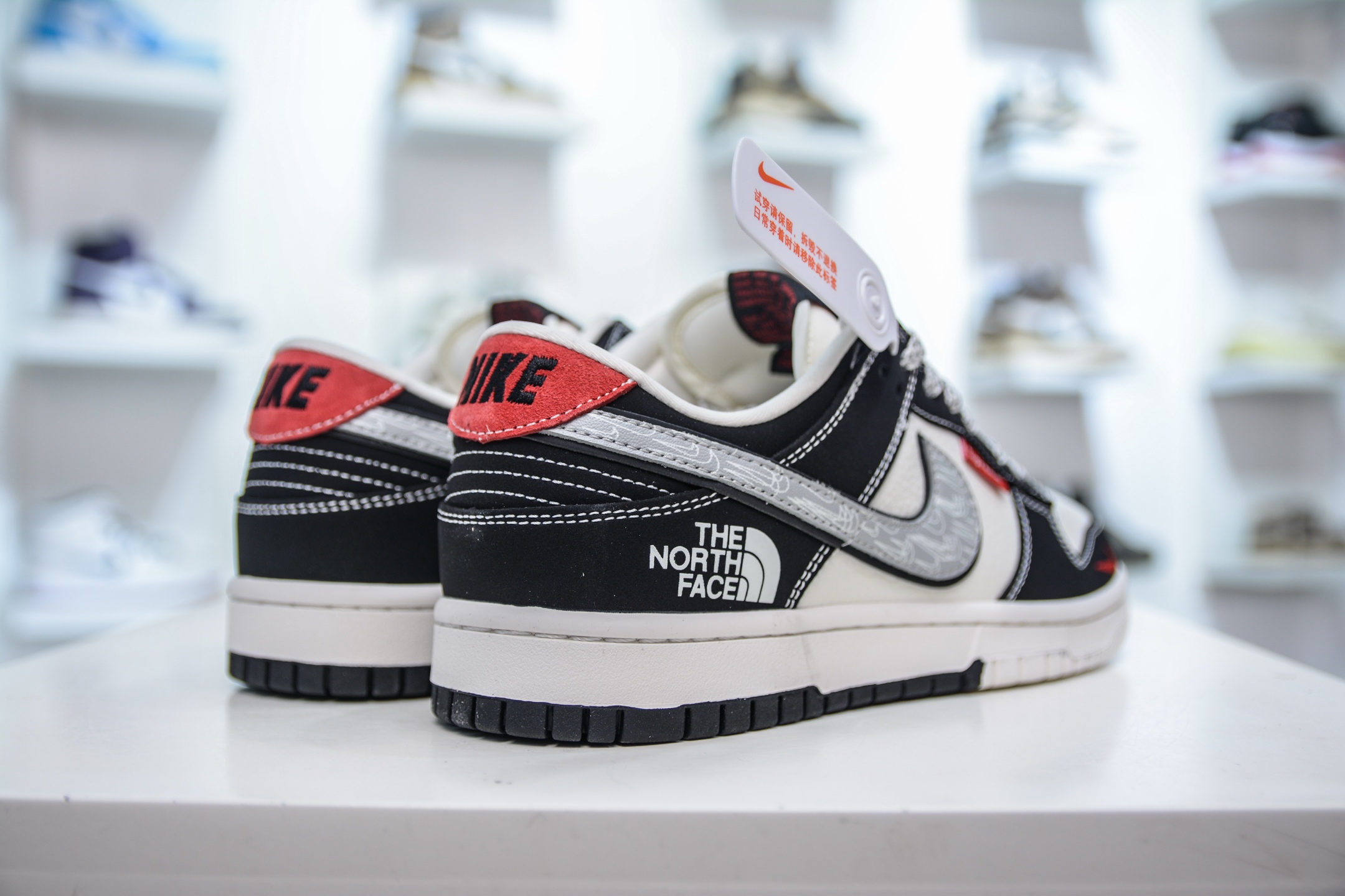 Nike SB Dunk Low x The North Face 北面联名-素描灰勾 CS1688-105