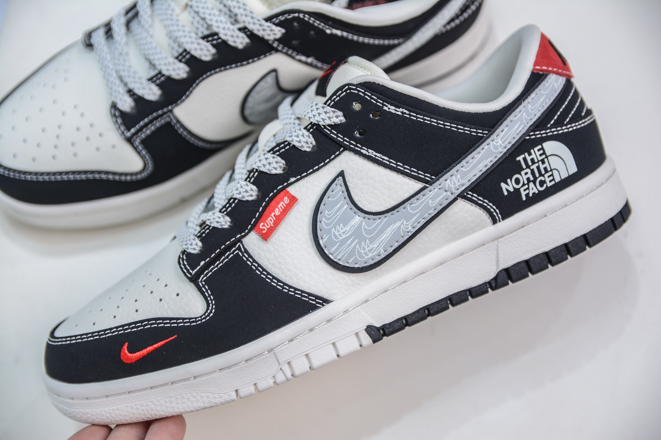 Nike SB Dunk Low x The North Face 北面联名-素描灰勾 CS1688-105