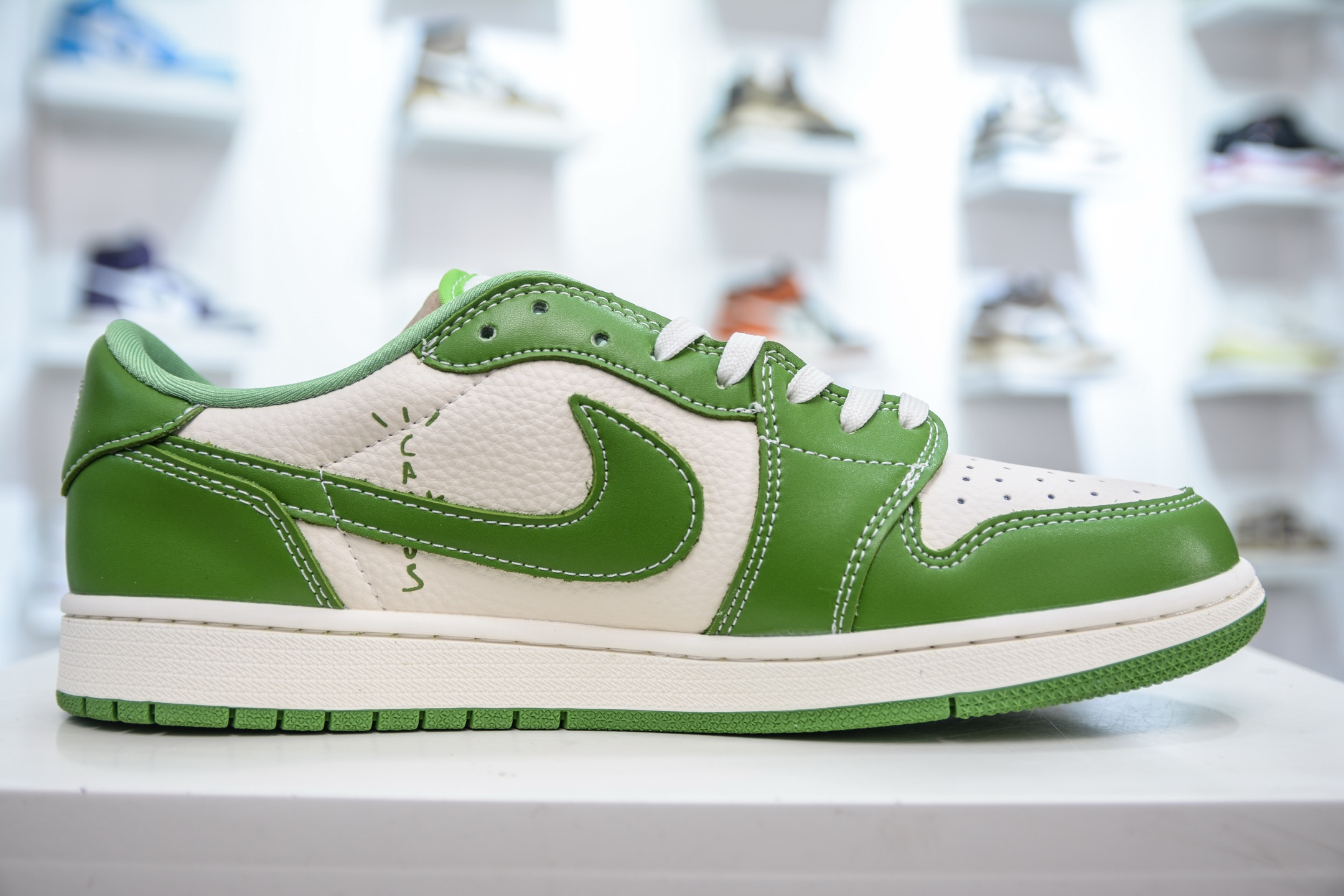 TS x Air Jordan AJ1 Low x Louis Vuitton 倒钩低帮联名定制配色 LV联名-白绿方格 XS2024-058
