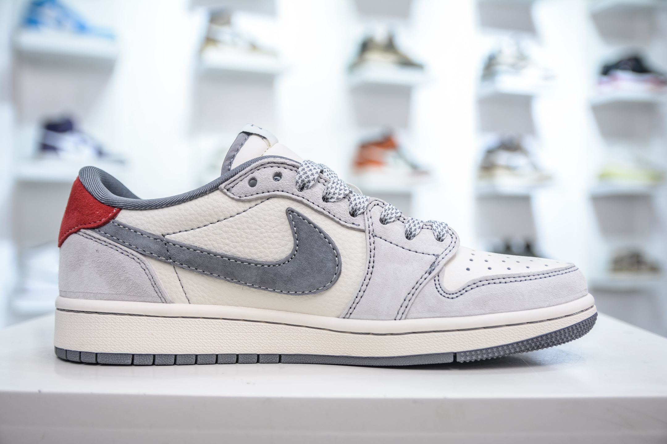 TS x Air Jordan x Stussy AJ1 Low 倒钩低帮联名斯图西-灰红织布 YX5066-300