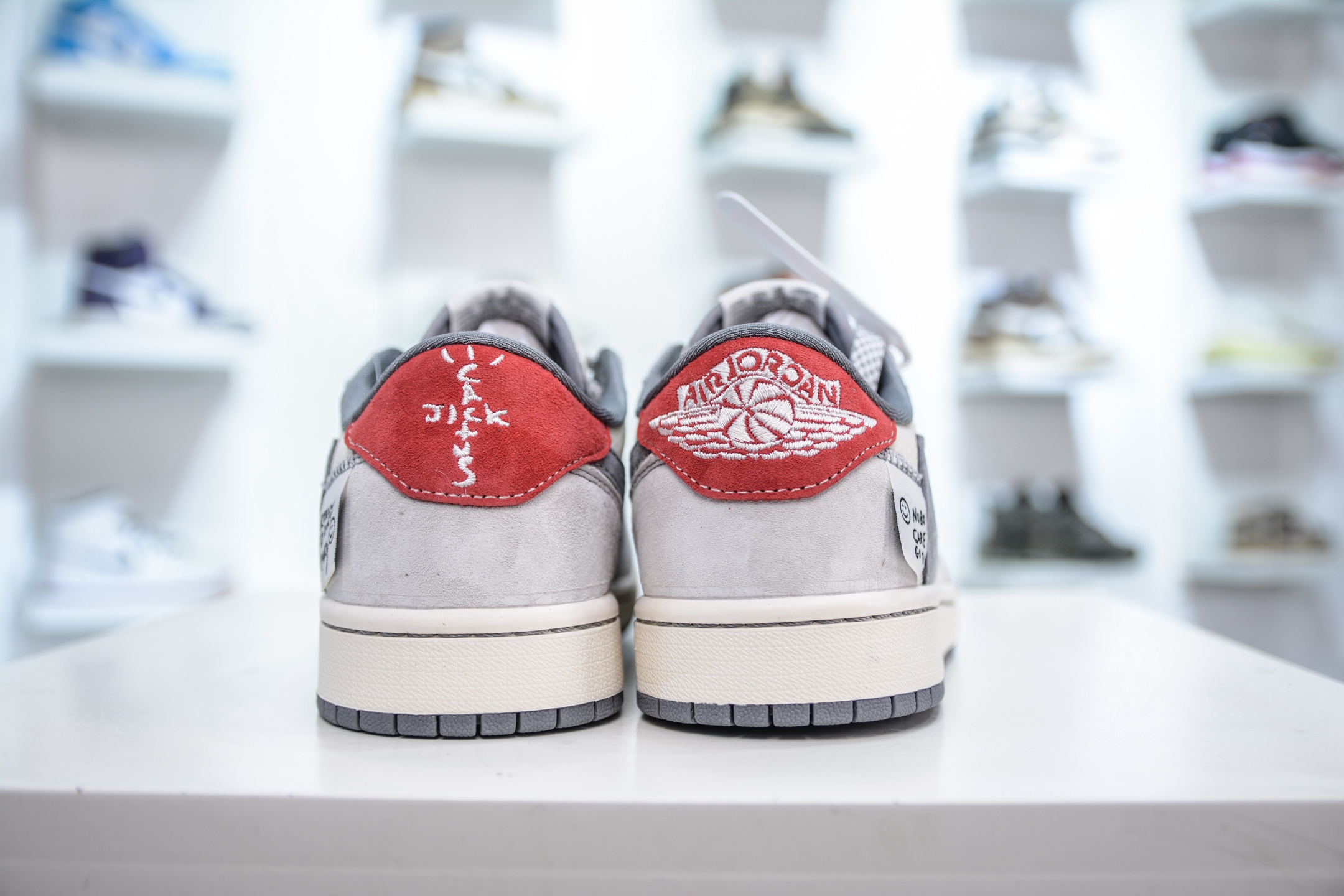 TS x Air Jordan x Stussy AJ1 Low 倒钩低帮联名斯图西-灰红织布 YX5066-300