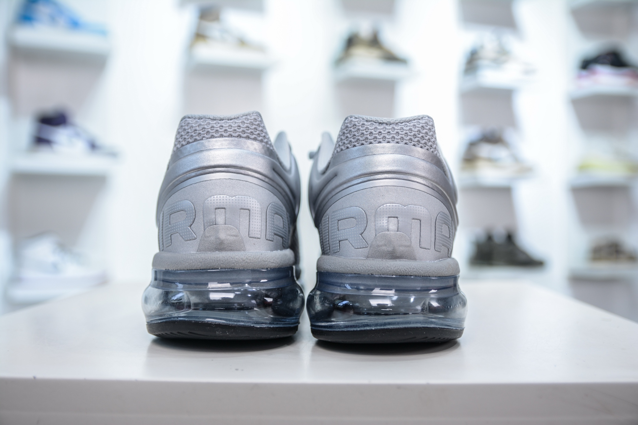 NIKE Air Max 2013 耐克复古透气网布全掌气垫 缓震跑步鞋 HQ3025-001