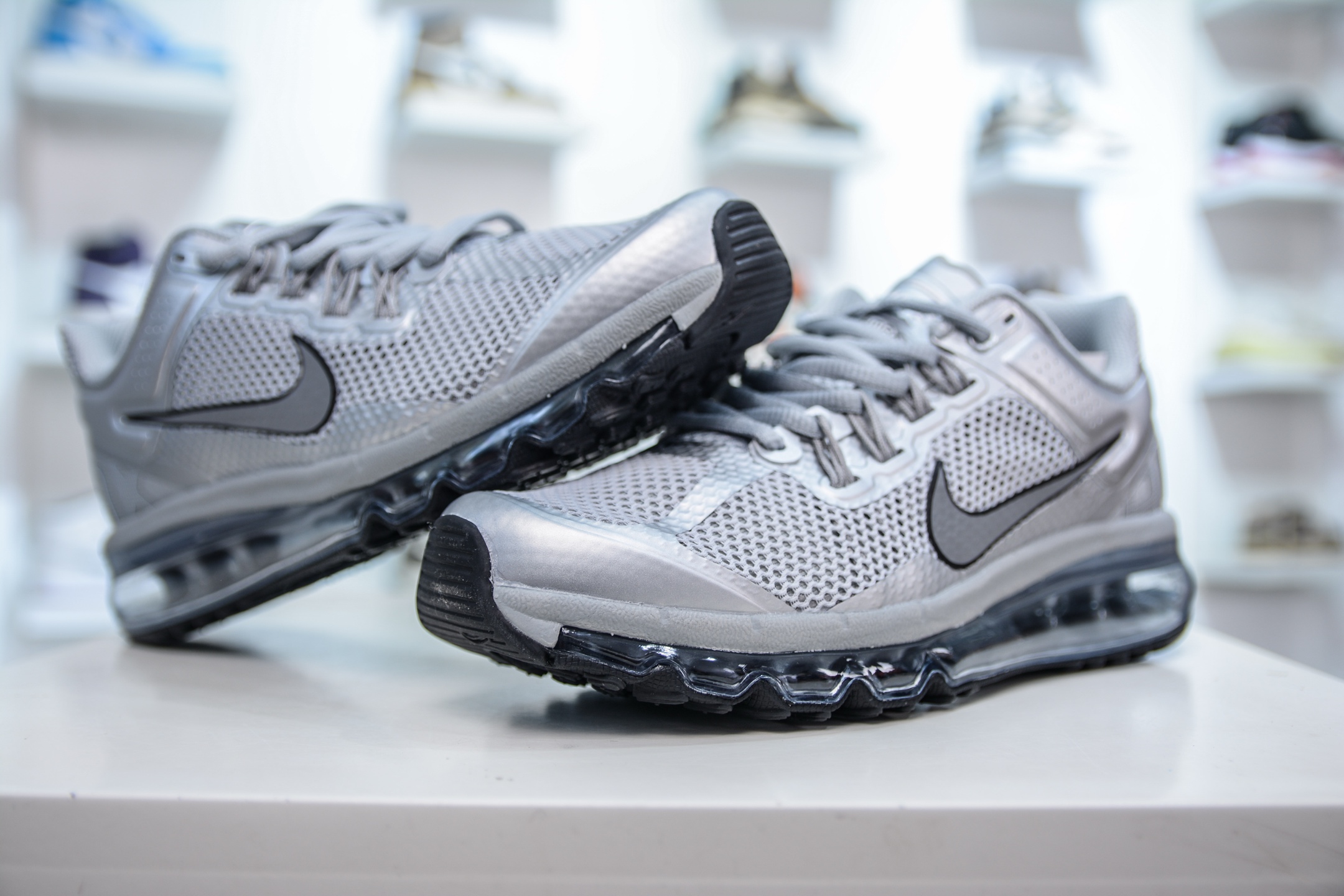NIKE Air Max 2013 耐克复古透气网布全掌气垫 缓震跑步鞋 HQ3025-001