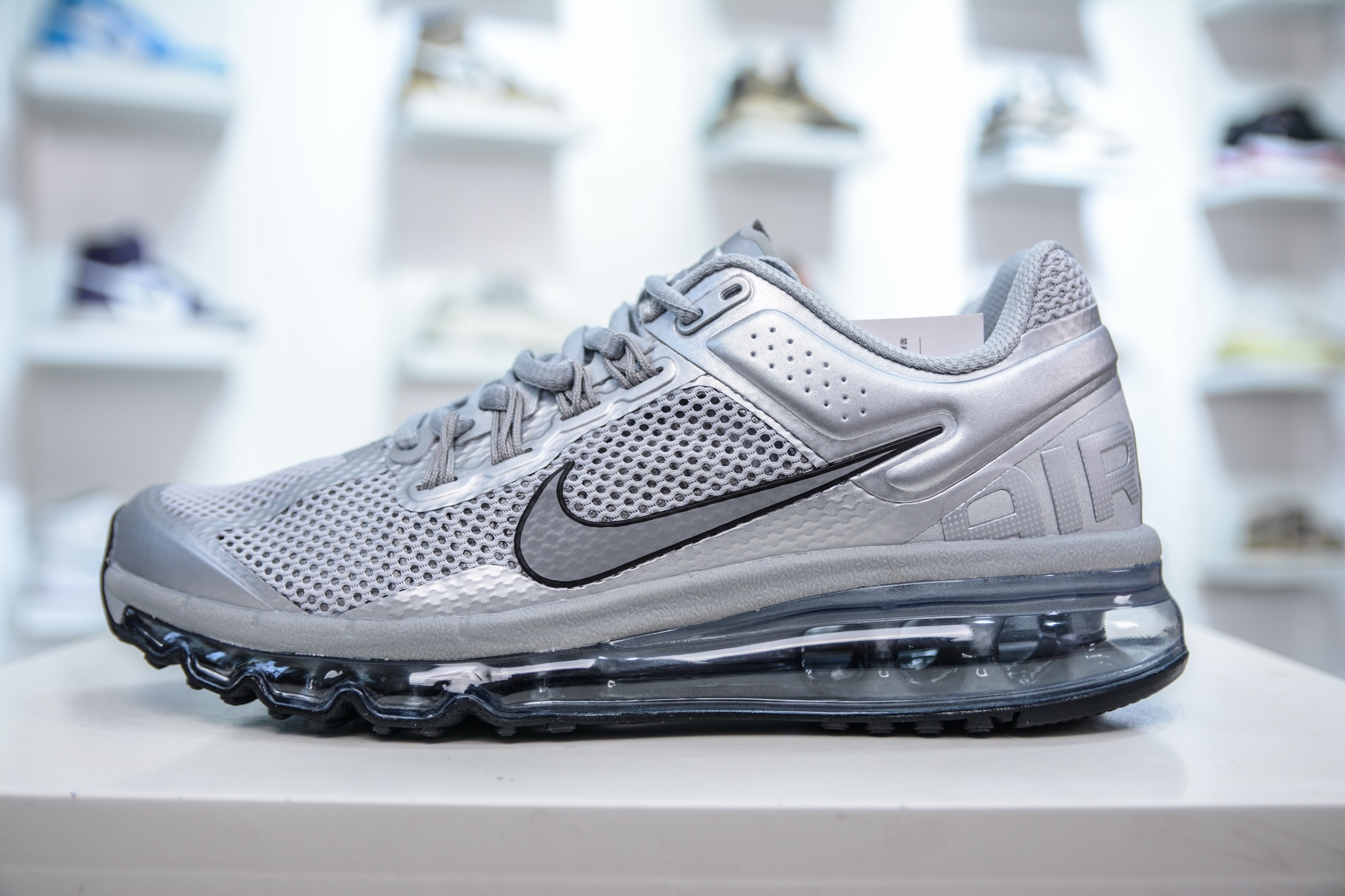 NIKE Air Max 2013 耐克复古透气网布全掌气垫 缓震跑步鞋 HQ3025-001