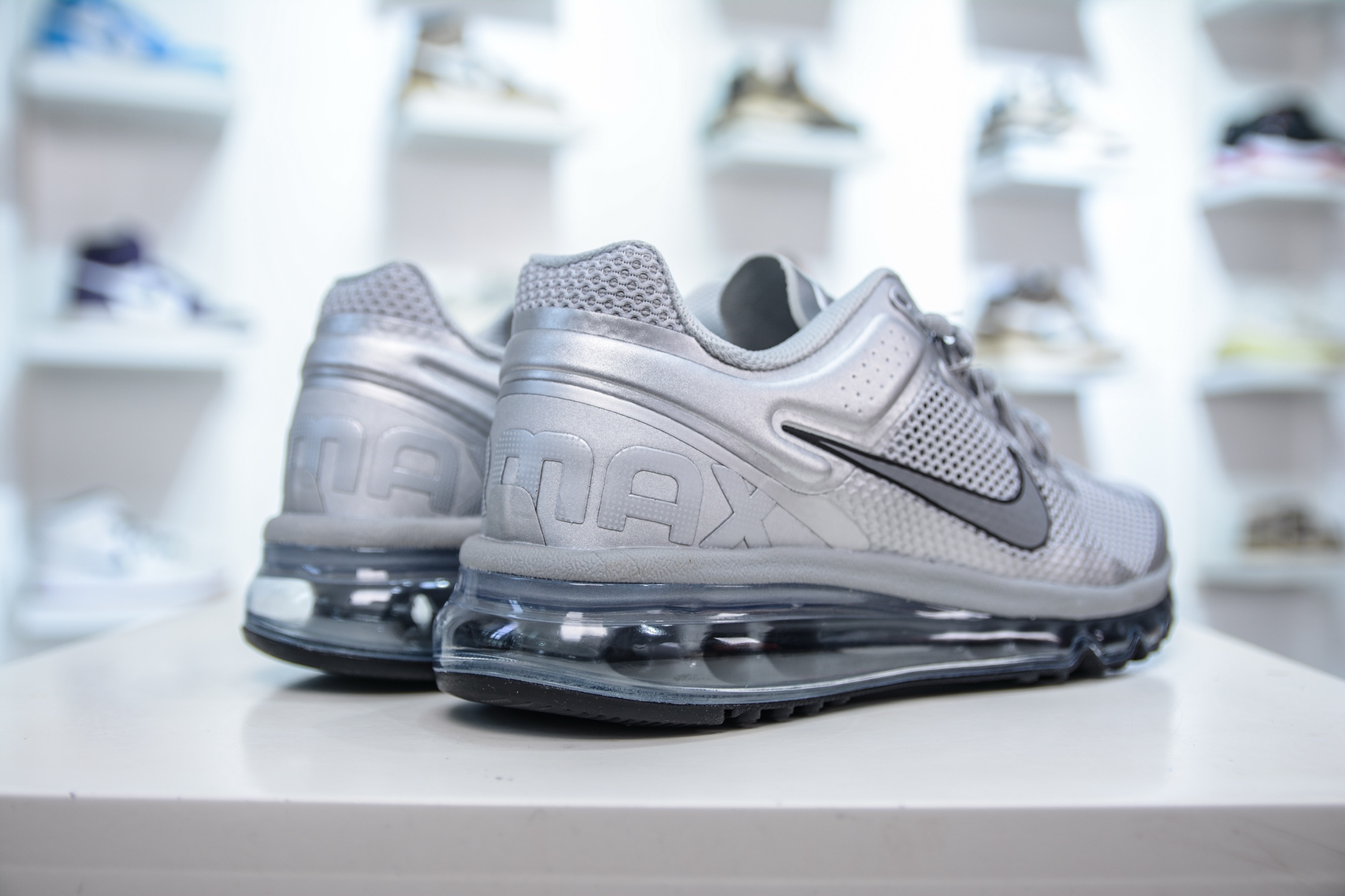 NIKE Air Max 2013 耐克复古透气网布全掌气垫 缓震跑步鞋 HQ3025-001