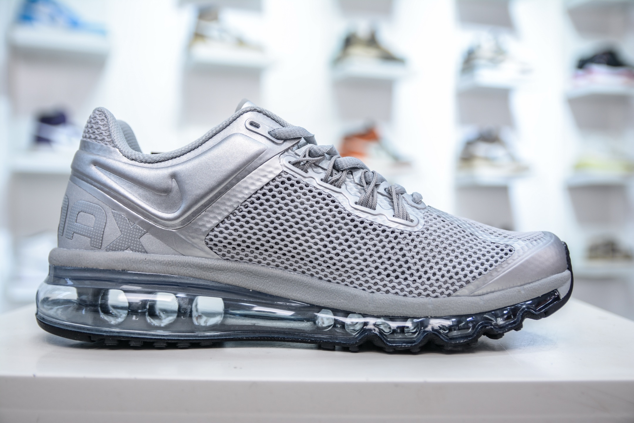 NIKE Air Max 2013 耐克复古透气网布全掌气垫 缓震跑步鞋 HQ3025-001
