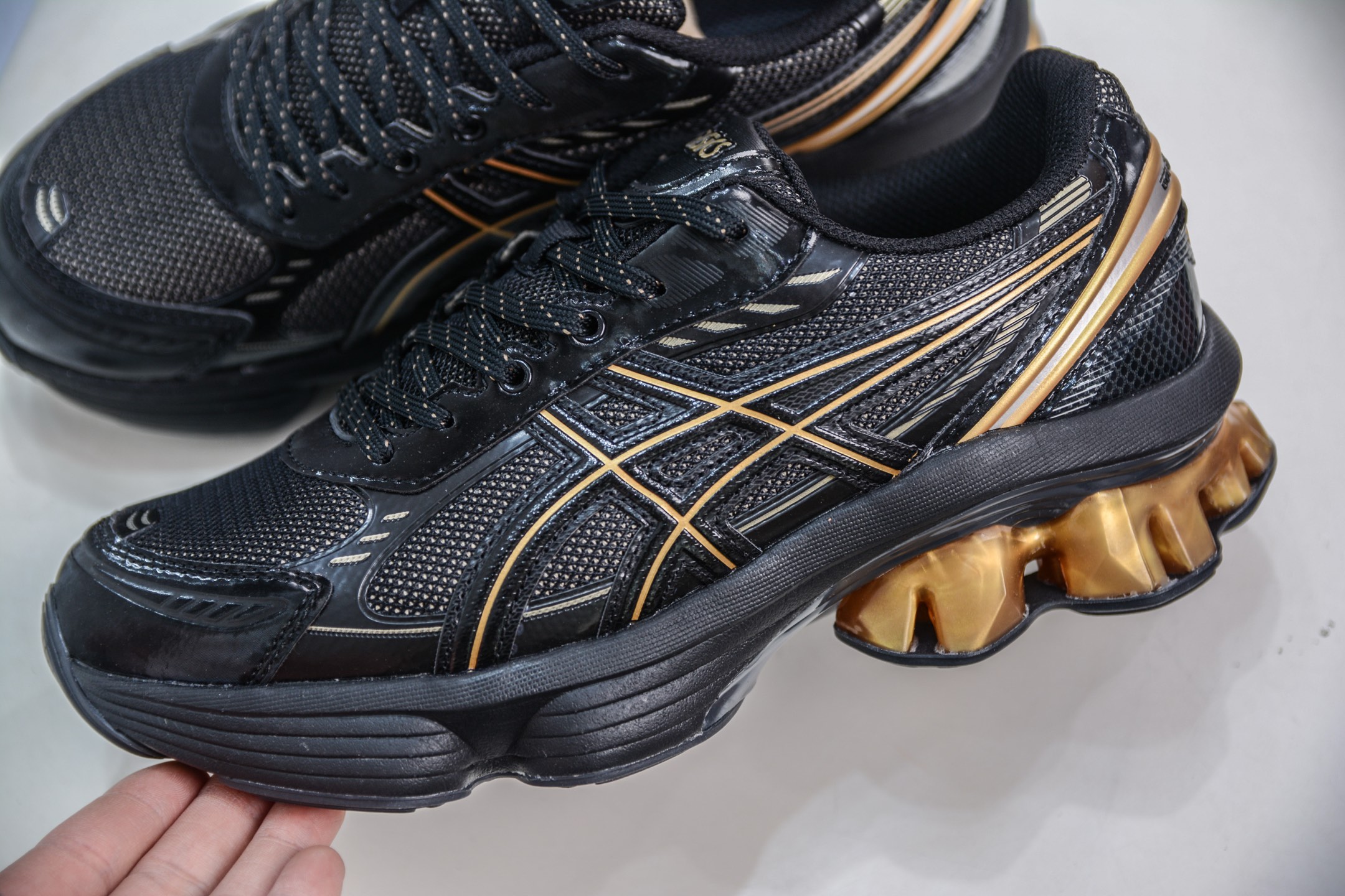 Asics Gel-Kinetic Fluent 亚瑟士运动休闲透气专业跑鞋 1203A591-001