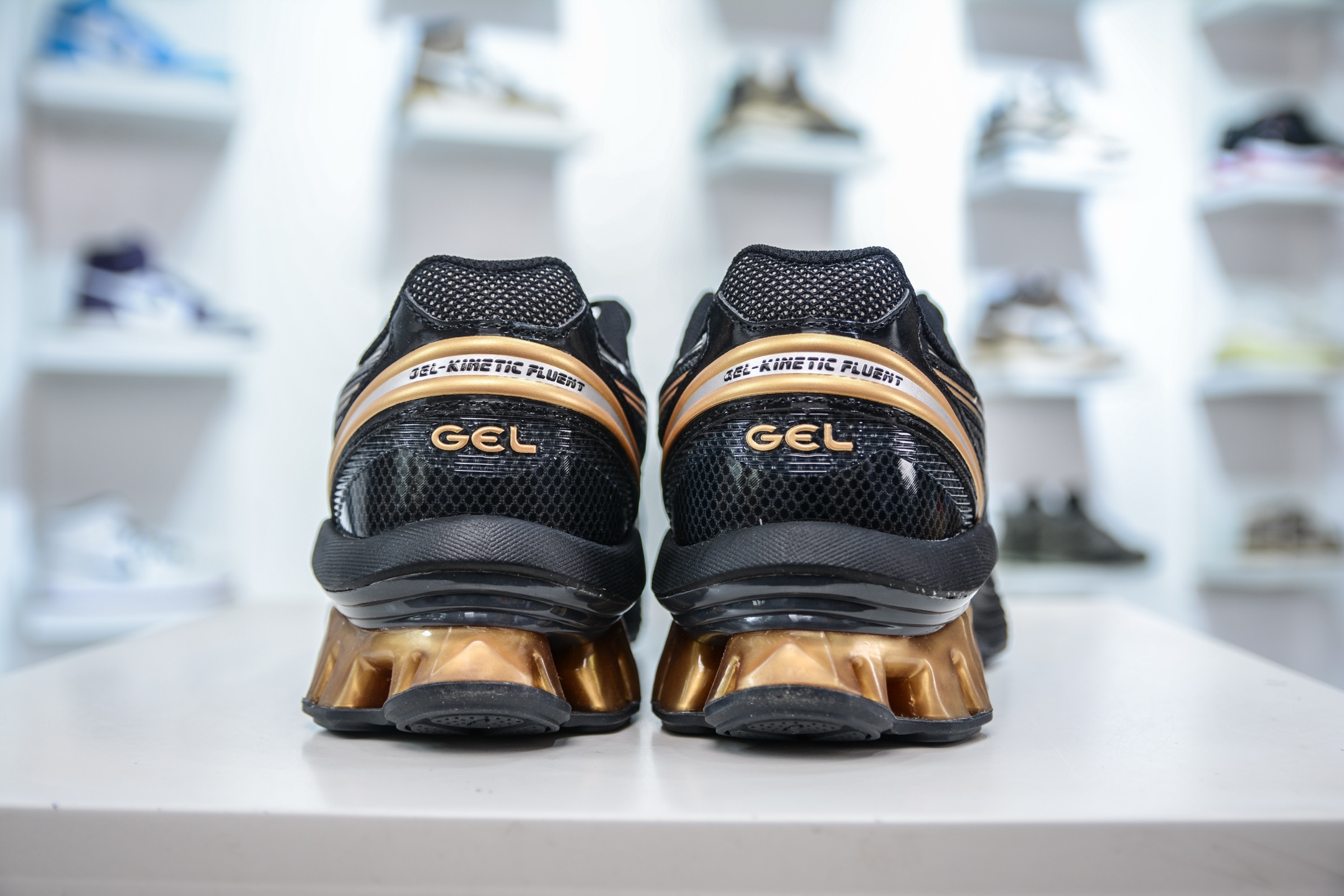 Asics Gel-Kinetic Fluent 亚瑟士运动休闲透气专业跑鞋 1203A591-001