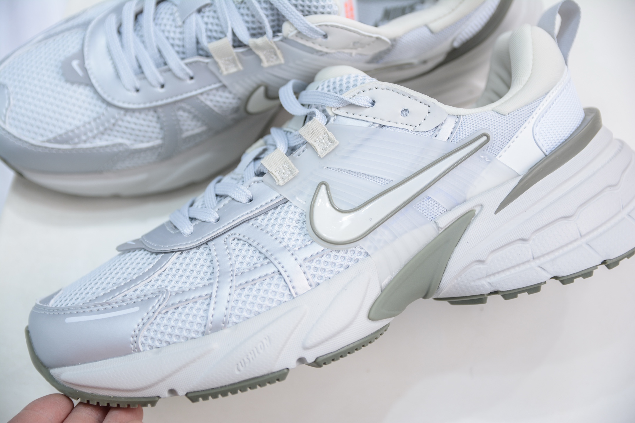 NIKE V2K Runtekk 充正版本减震防滑复古低帮跑步鞋 FD0736-006