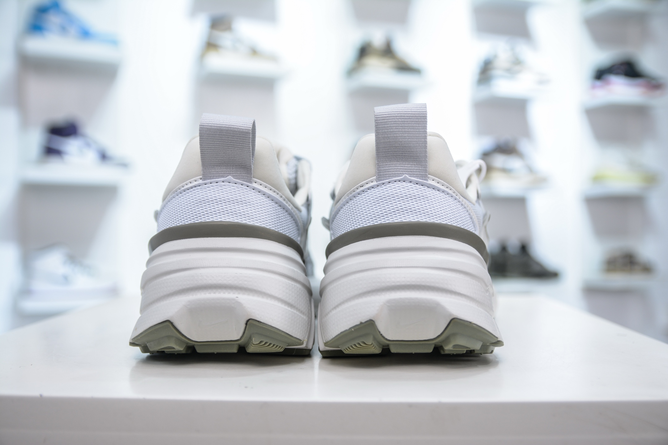 NIKE V2K Runtekk 充正版本减震防滑复古低帮跑步鞋 FD0736-006