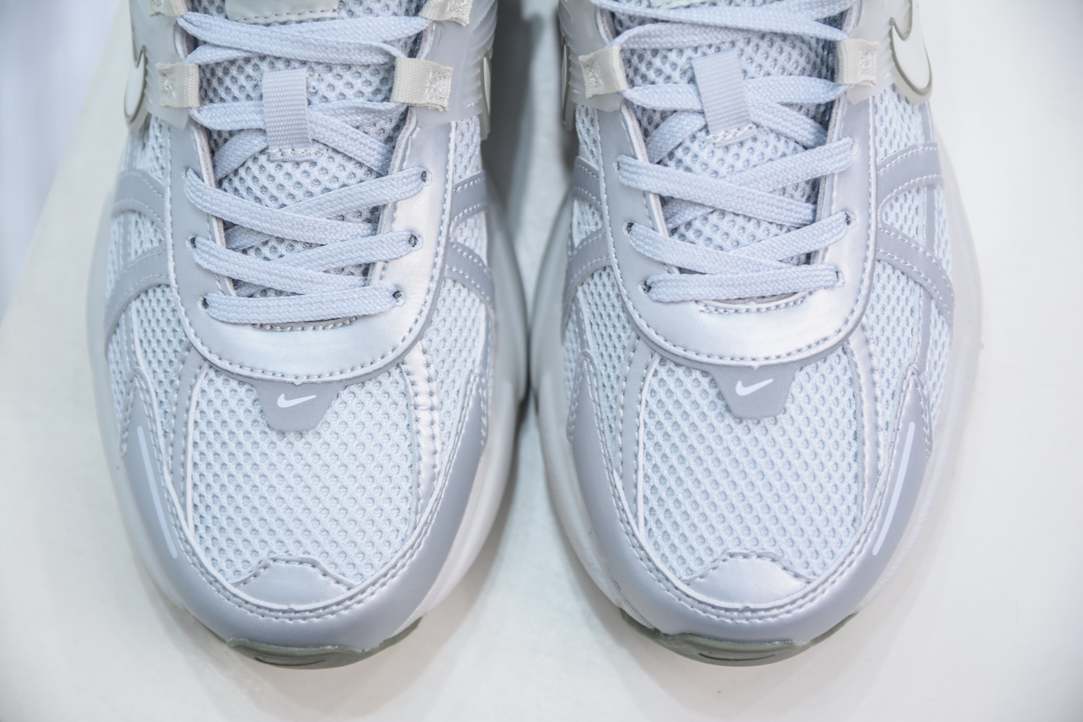 NIKE V2K Runtekk 充正版本减震防滑复古低帮跑步鞋 FD0736-006