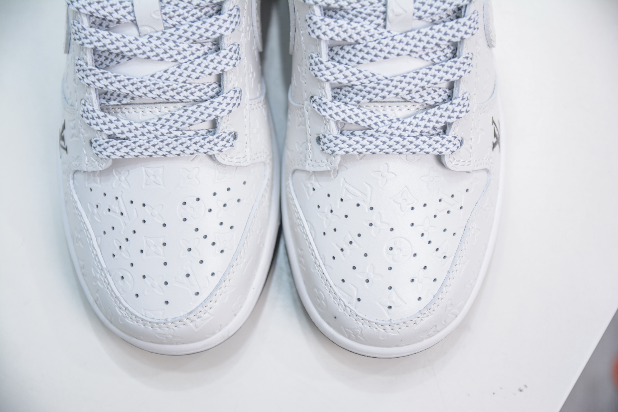 Nike SB Dunk Low x Louis Vuitton LV联名-黑白暗印花 XX3168-145